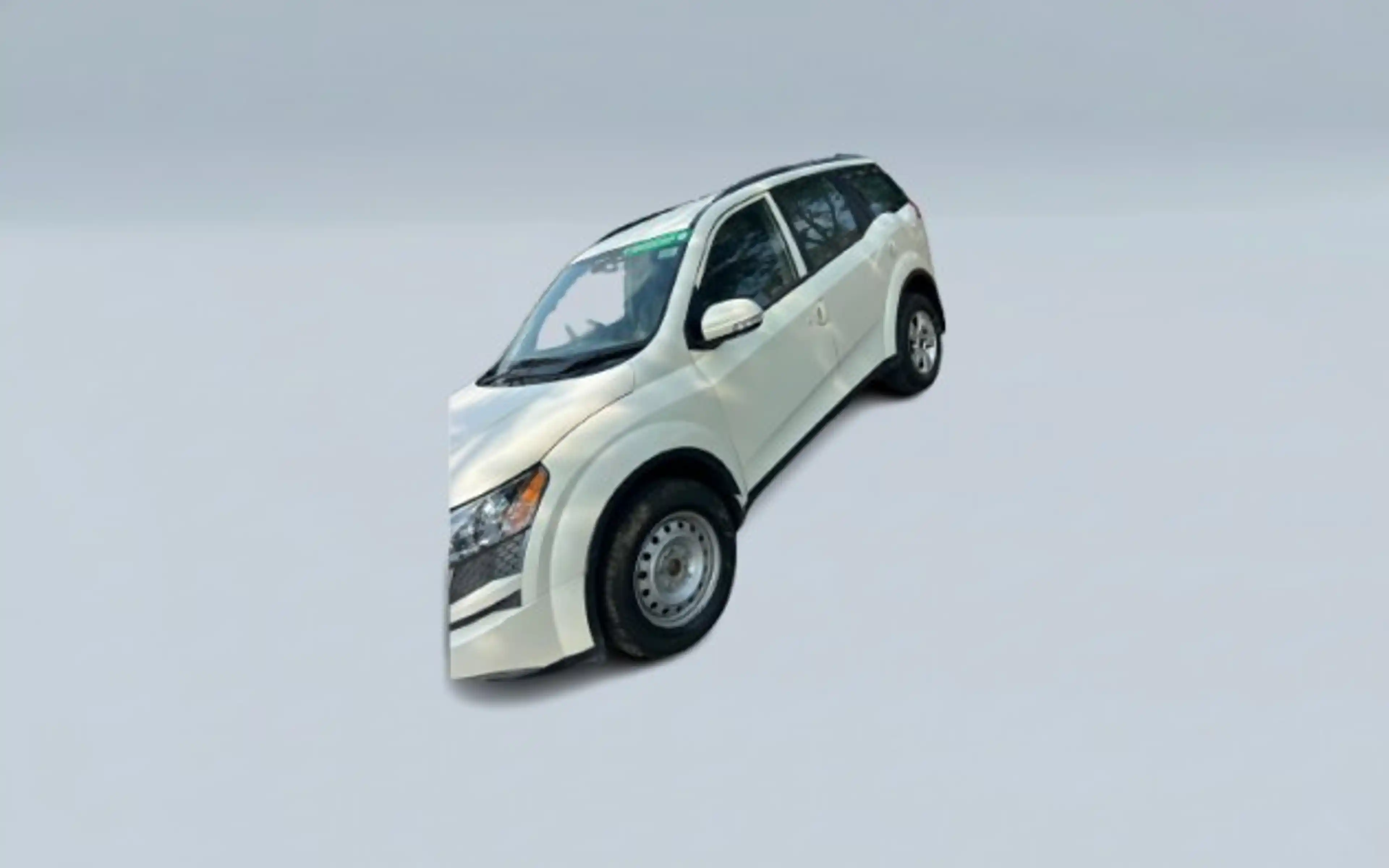 Used Mahindra xuv500 w82011-2015 for sale on Nxcar