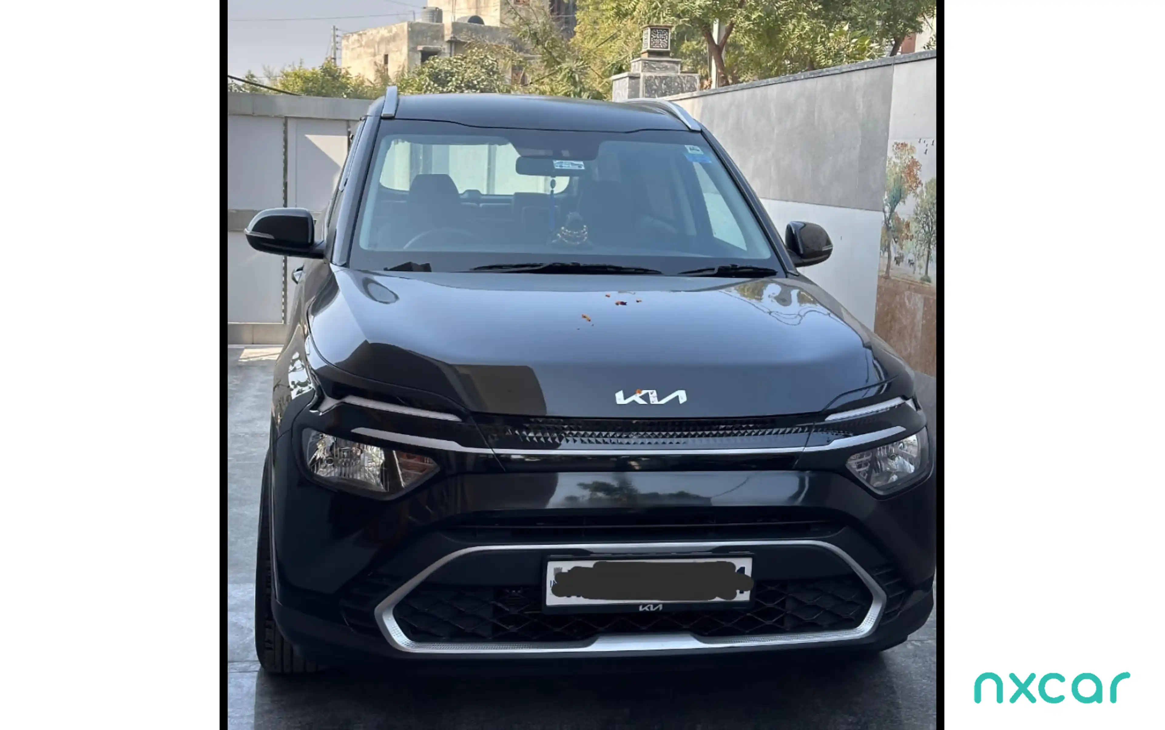 Used Kia carens premium-o-15-petrol-7-str for sale on Nxcar