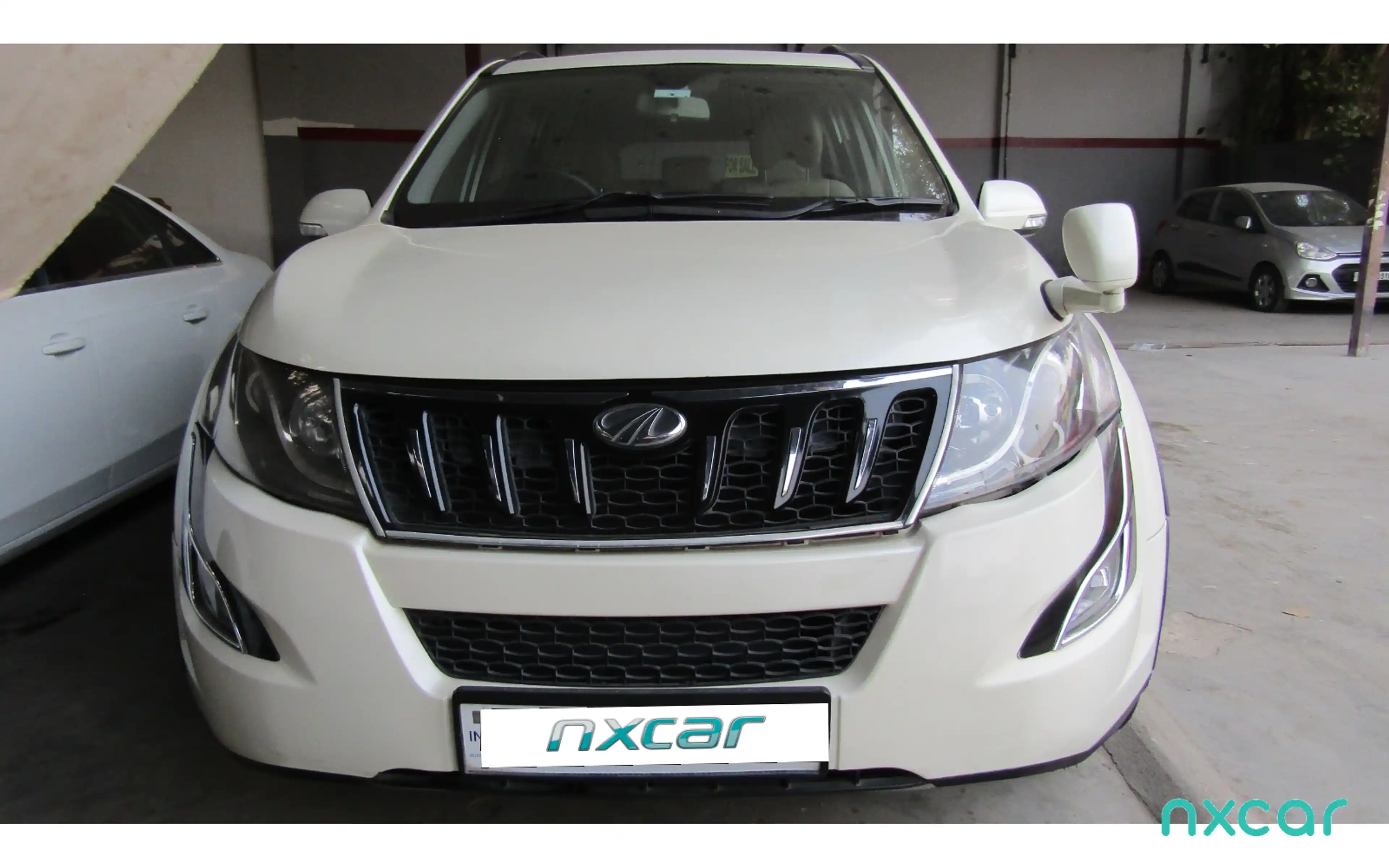 Used Mahindra xuv500 w102015-2018 for sale on Nxcar