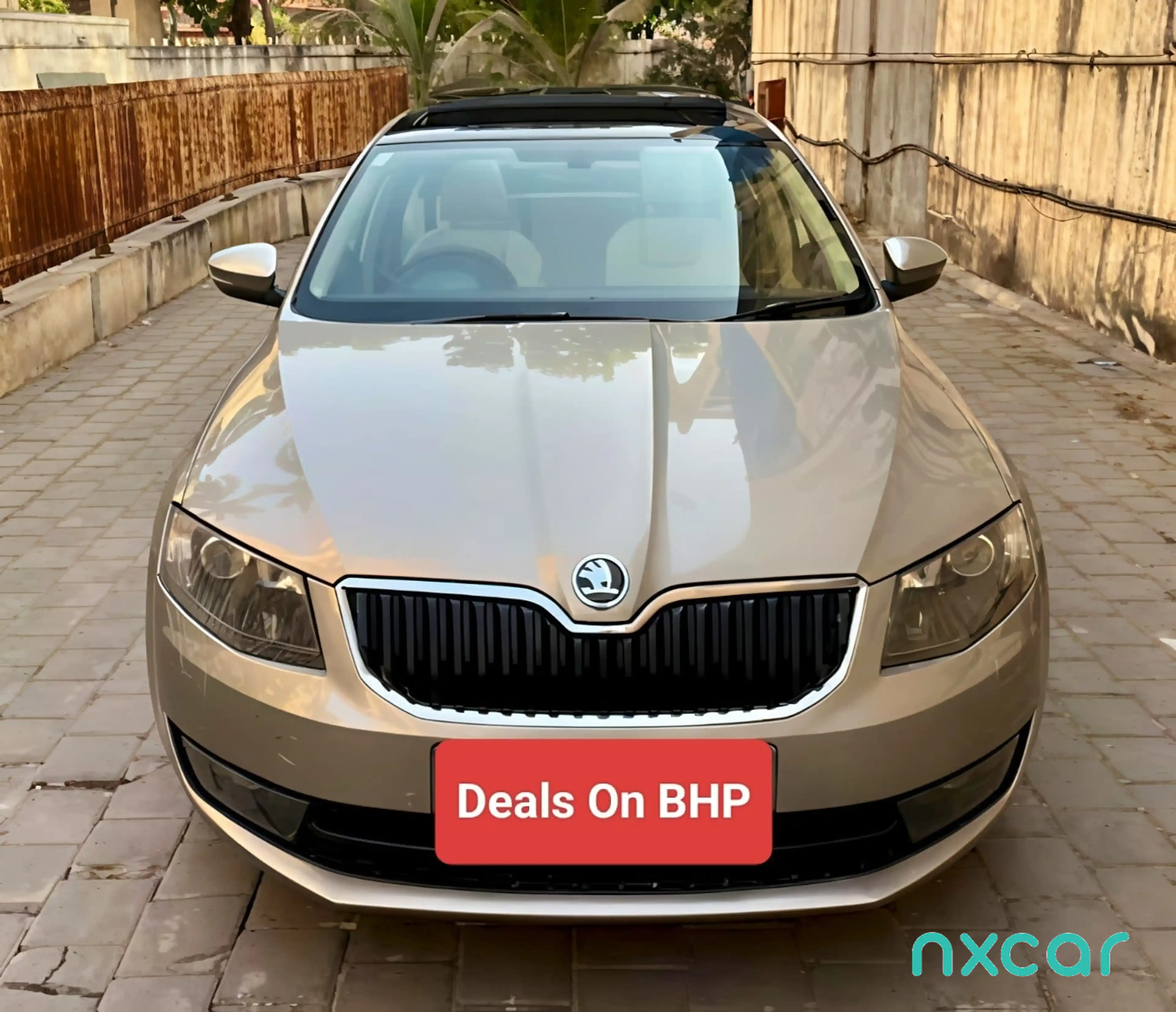 Used Skoda octavia elegance-20-tdi-at2013-2015 for sale on Nxcar