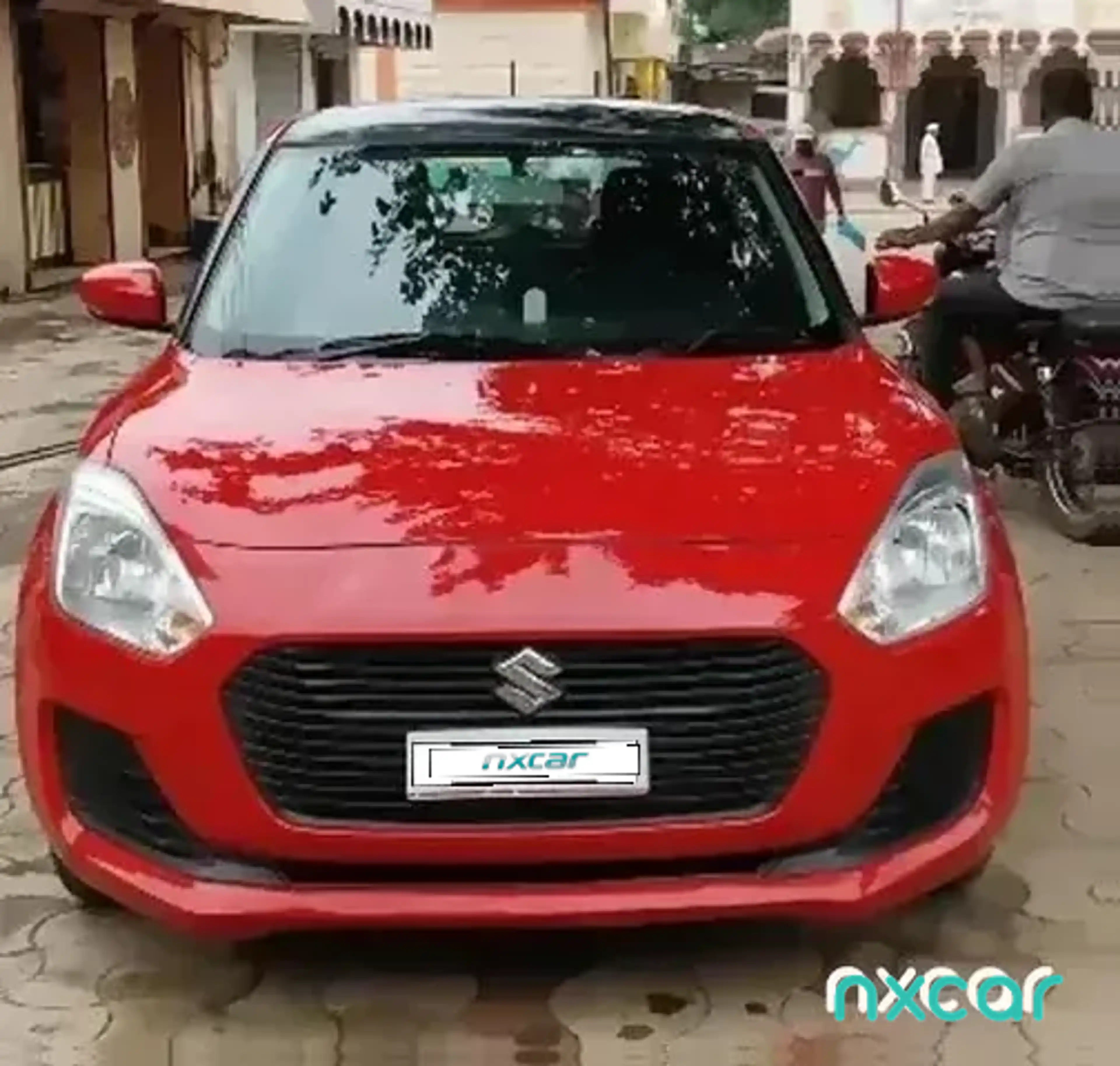 Used Maruti Suzuki swift vxi-amt for sale on Nxcar