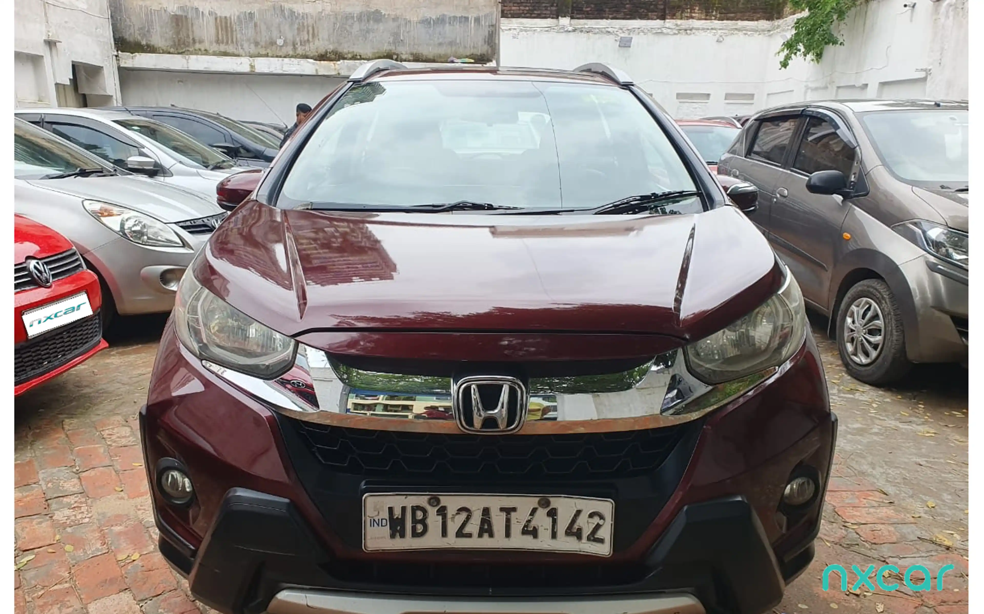 Used Honda wr-v 15-vx-mt-i-dtec for sale on Nxcar