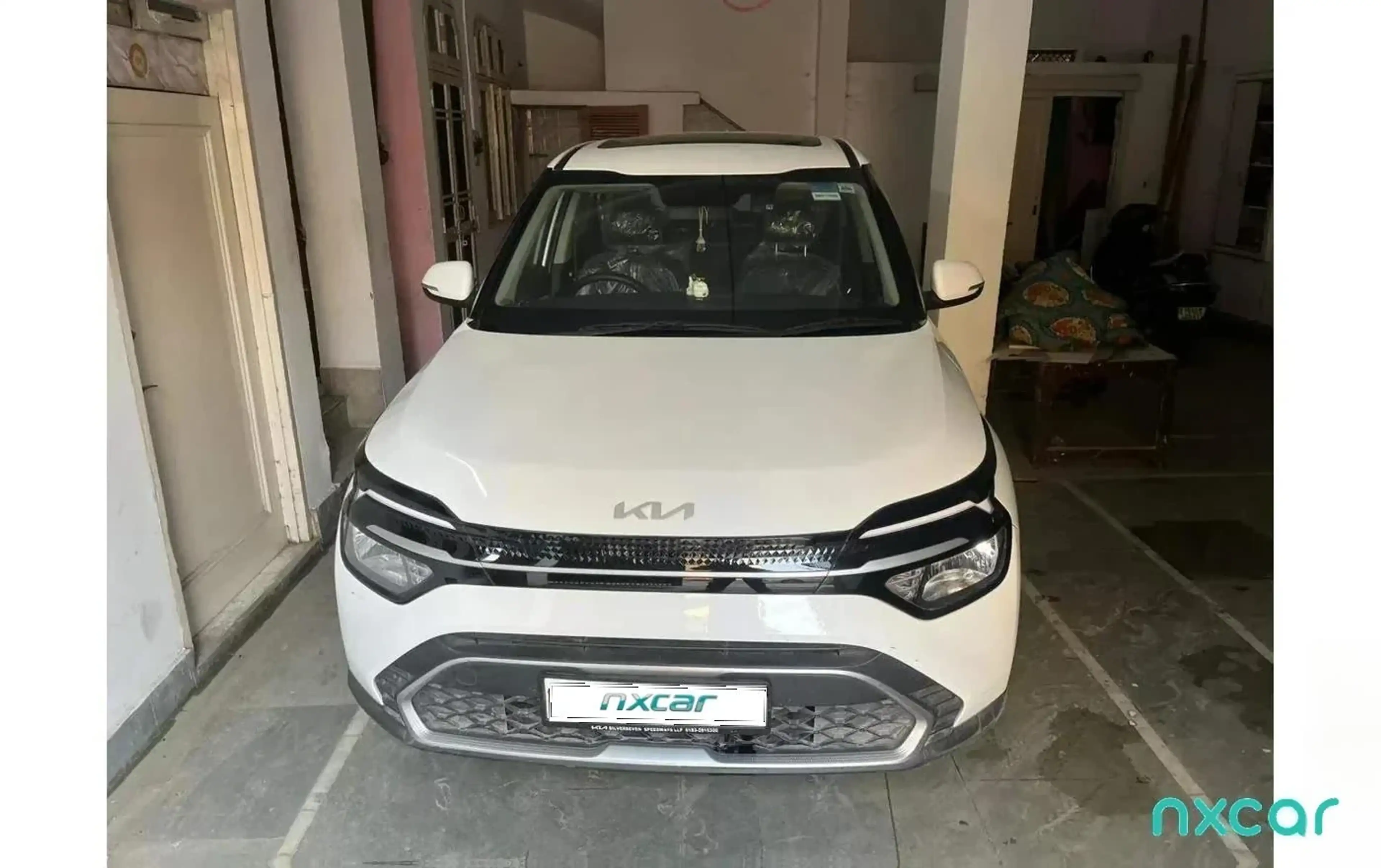 Used Kia carens premium-o-15-petrol-7-str for sale on Nxcar