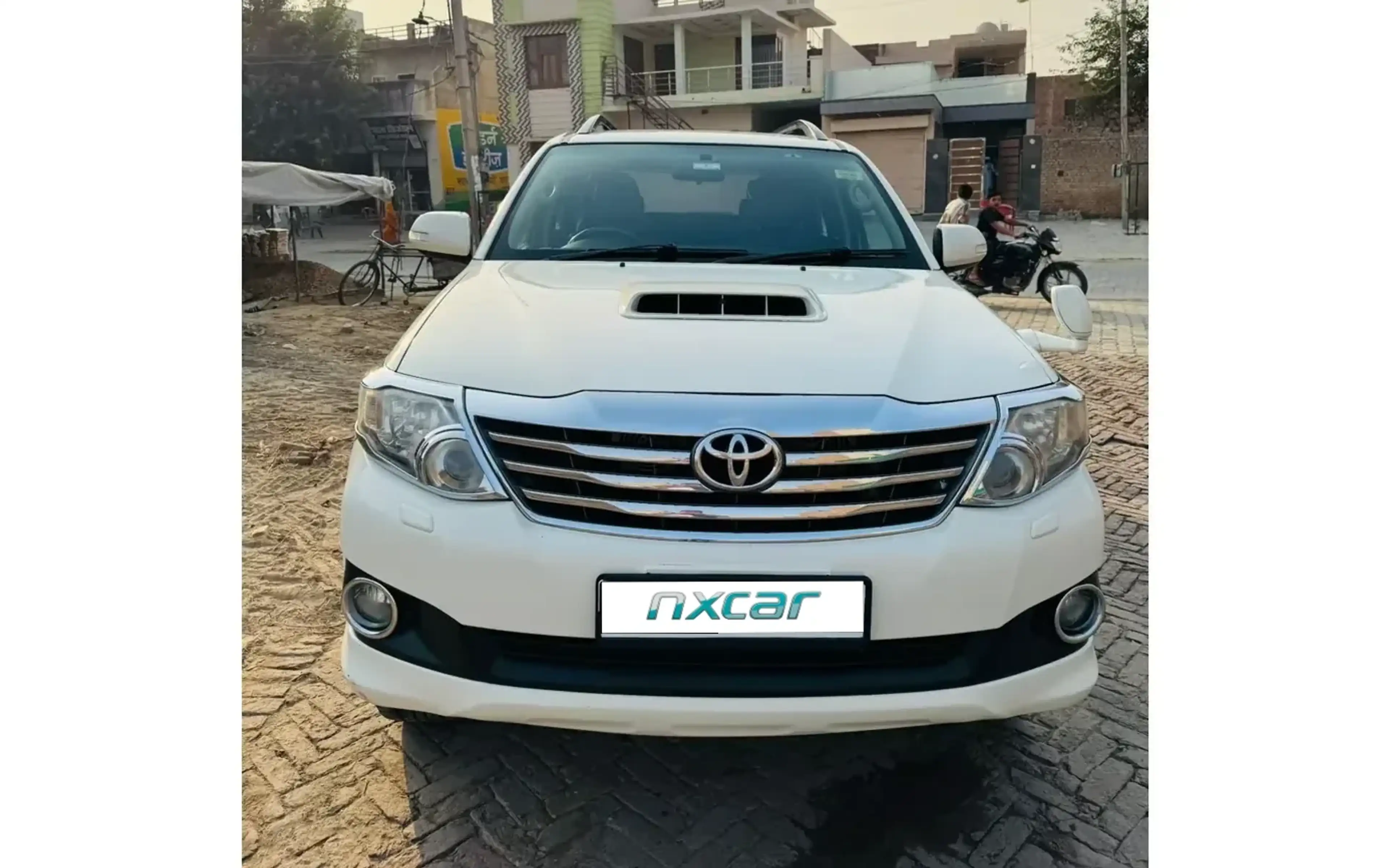 Used Toyota fortuner 4x2-at-28-diesel for sale on Nxcar