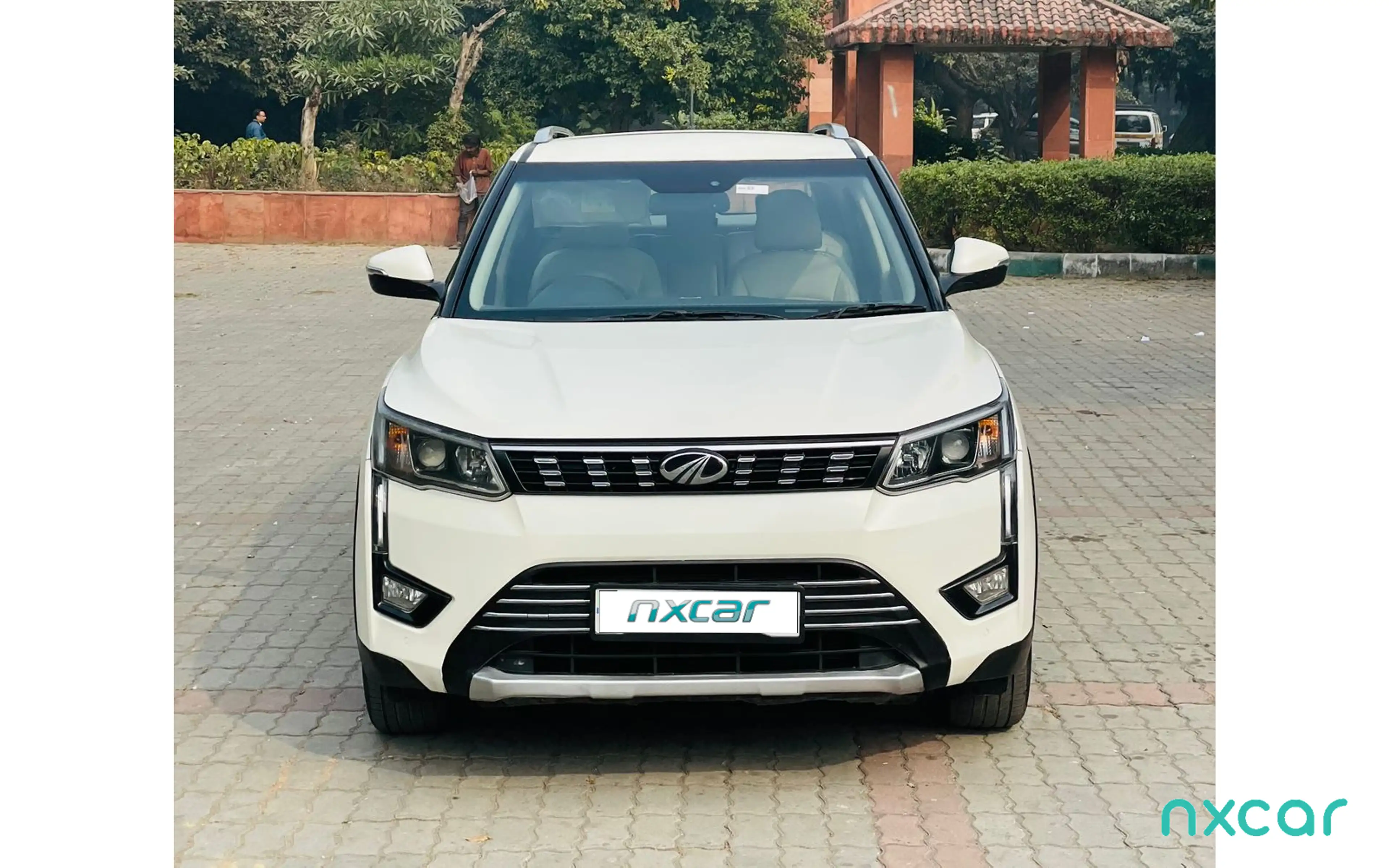 Used Mahindra xuv300 12-w8-o-2019-20192019-2024 for sale on Nxcar