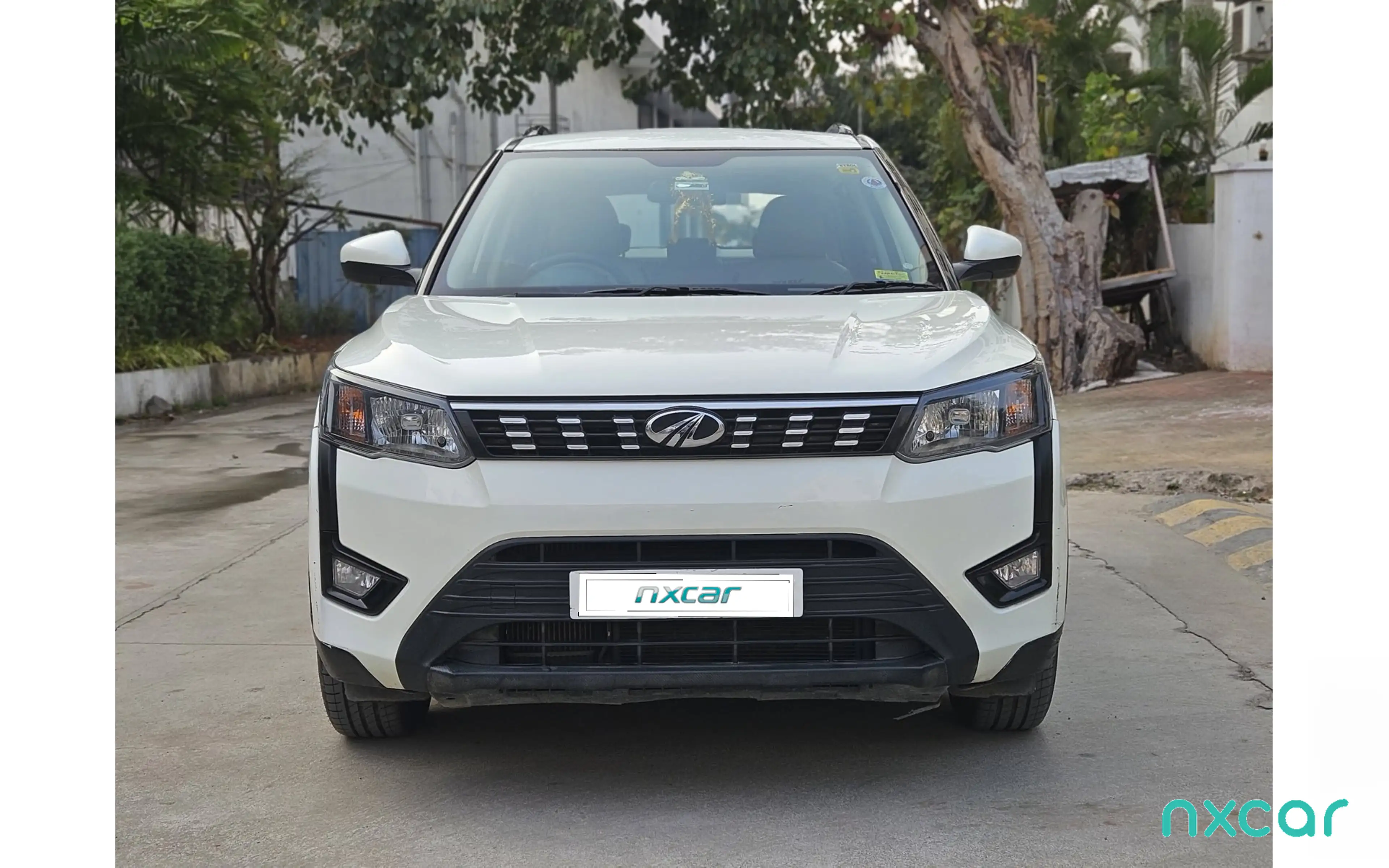 Used Mahindra xuv300 w6 for sale on Nxcar