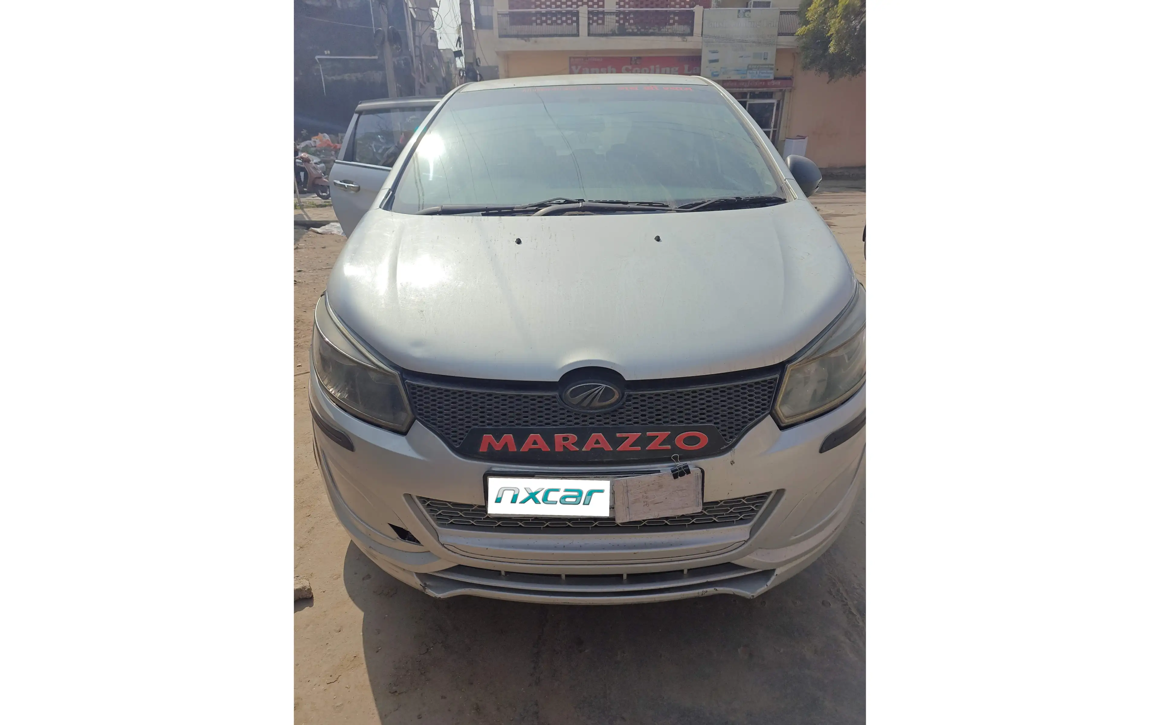 Used Mahindra marazzo m2-8-str for sale on Nxcar