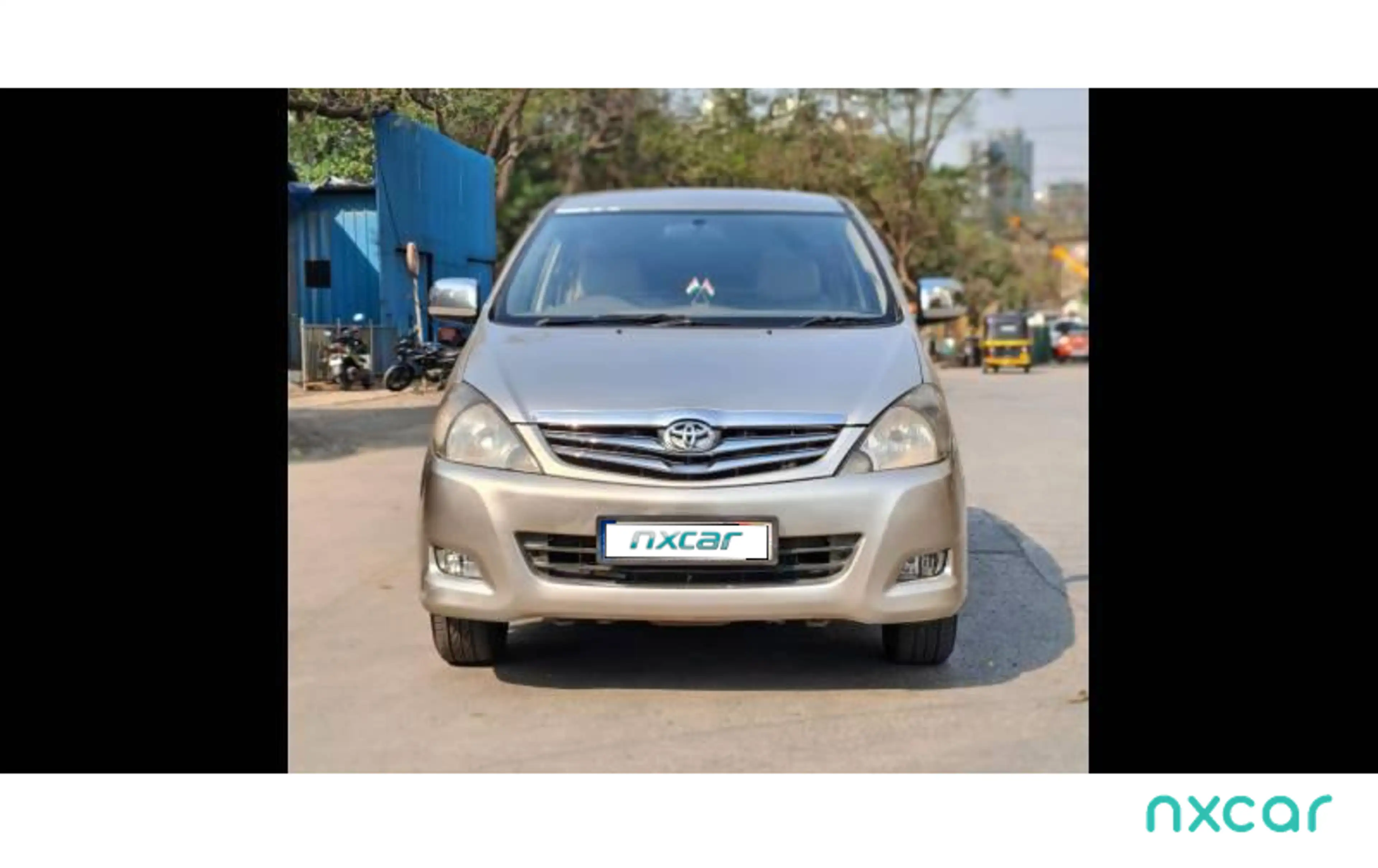 Used Toyota innova 25-v for sale on Nxcar