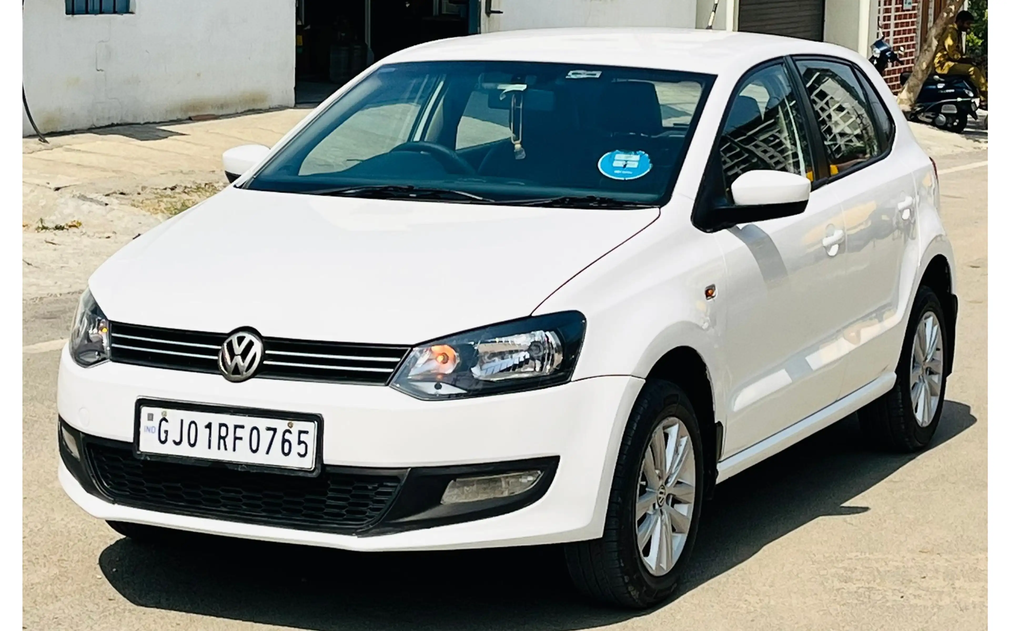 Used Volkswagen polo highline-12-mpi for sale on Nxcar