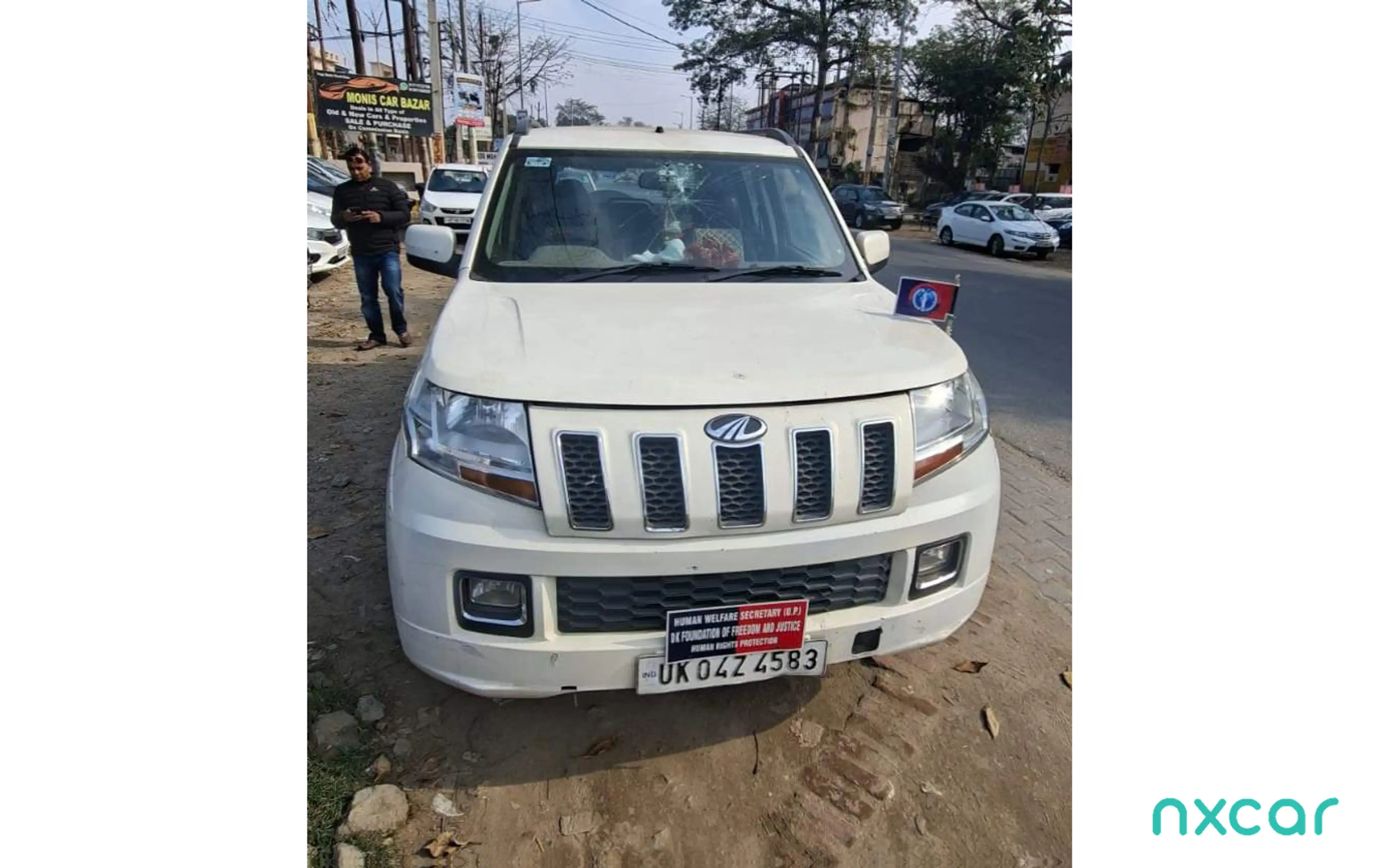 Used Mahindra tuv300 t8 for sale on Nxcar