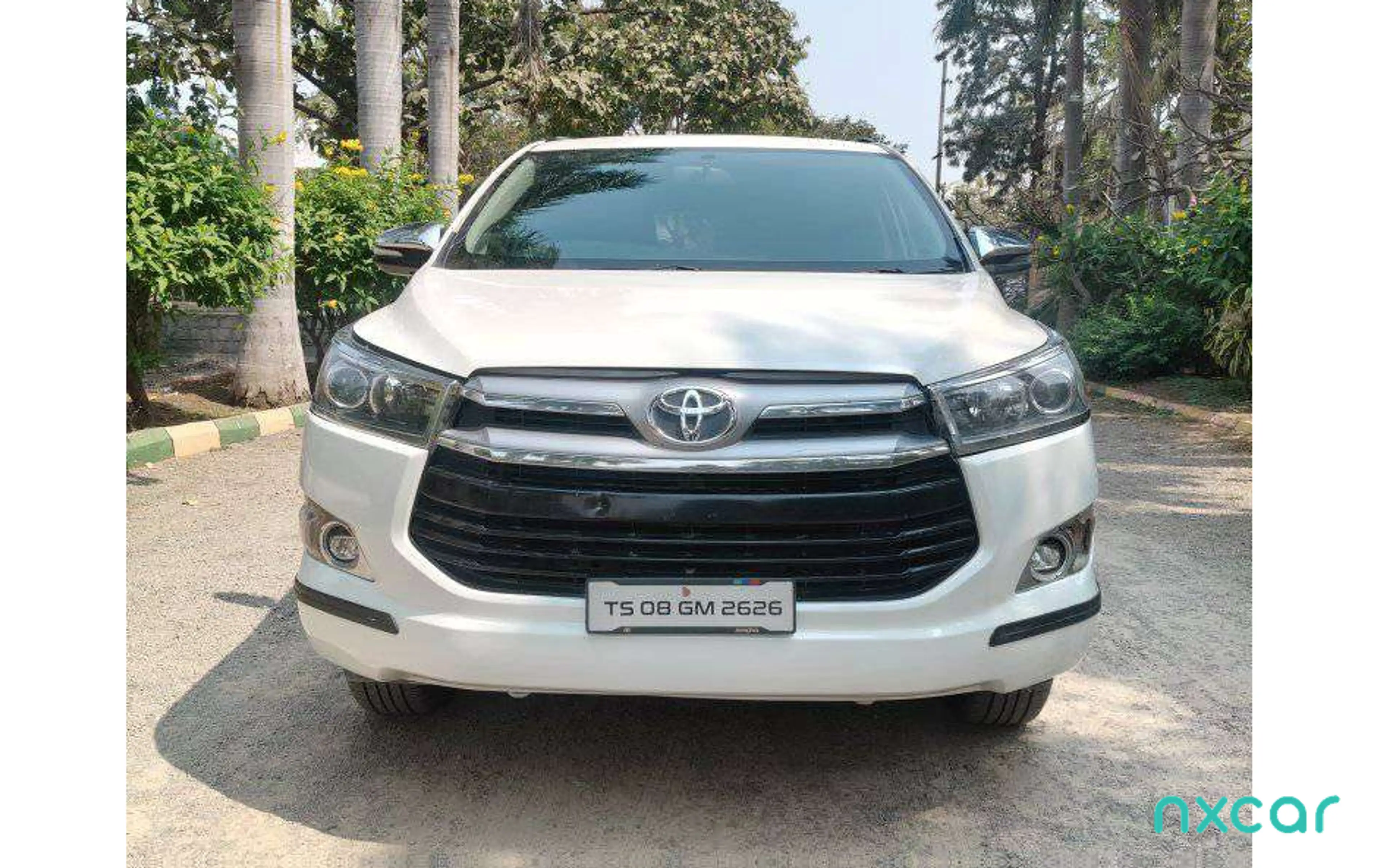 Used Toyota innova-crysta 27-z-7-str for sale on Nxcar