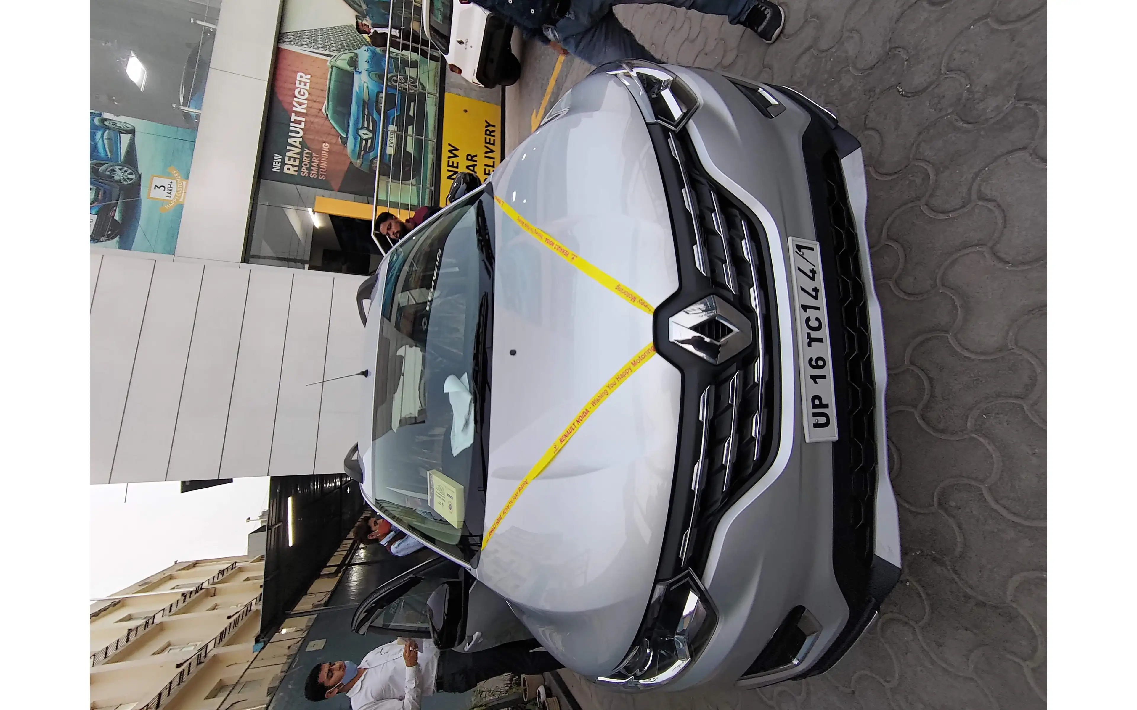 Used Renault triber rxz for sale on Nxcar