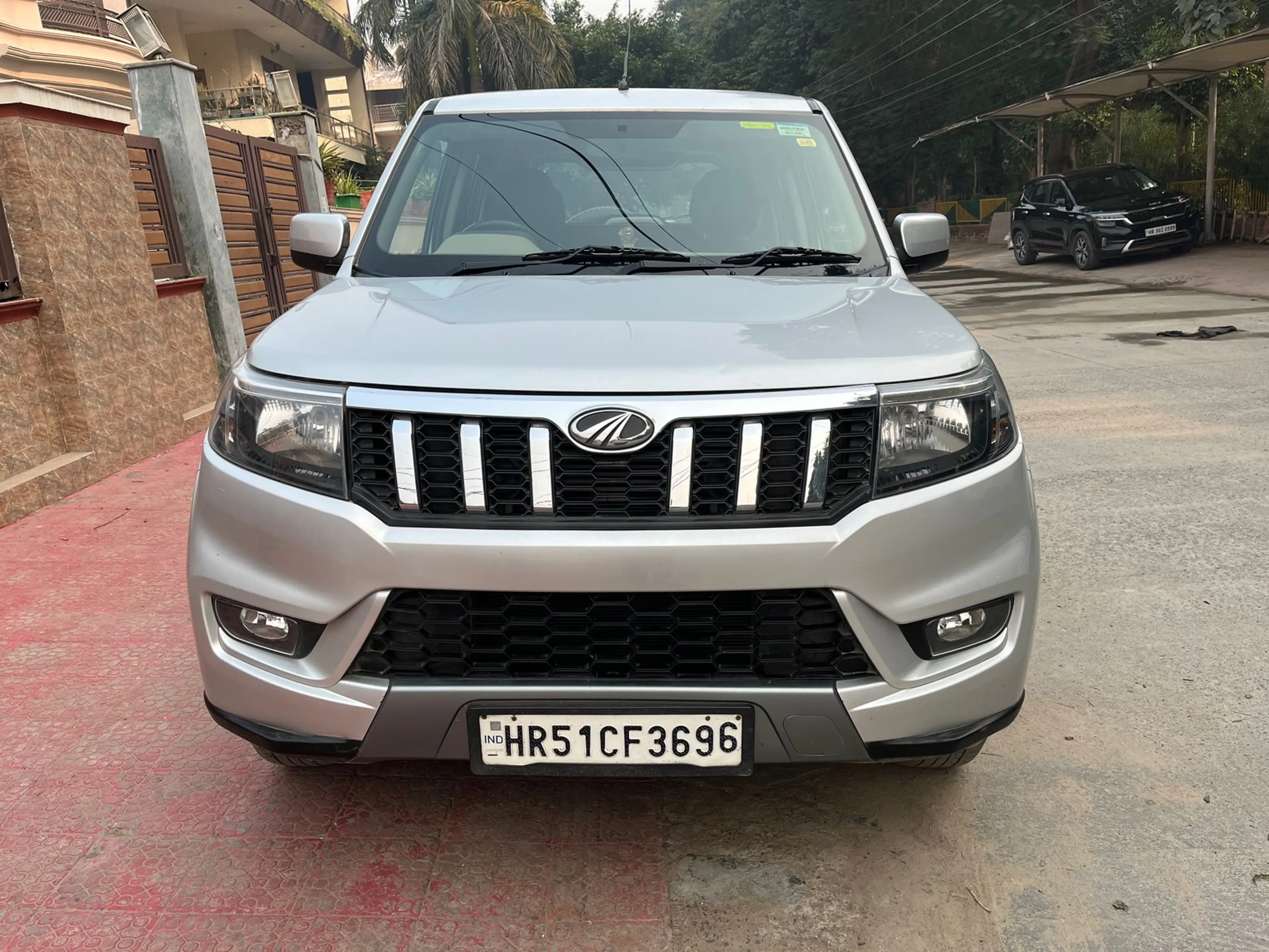 Used Mahindra bolero-neo n10 for sale on Nxcar