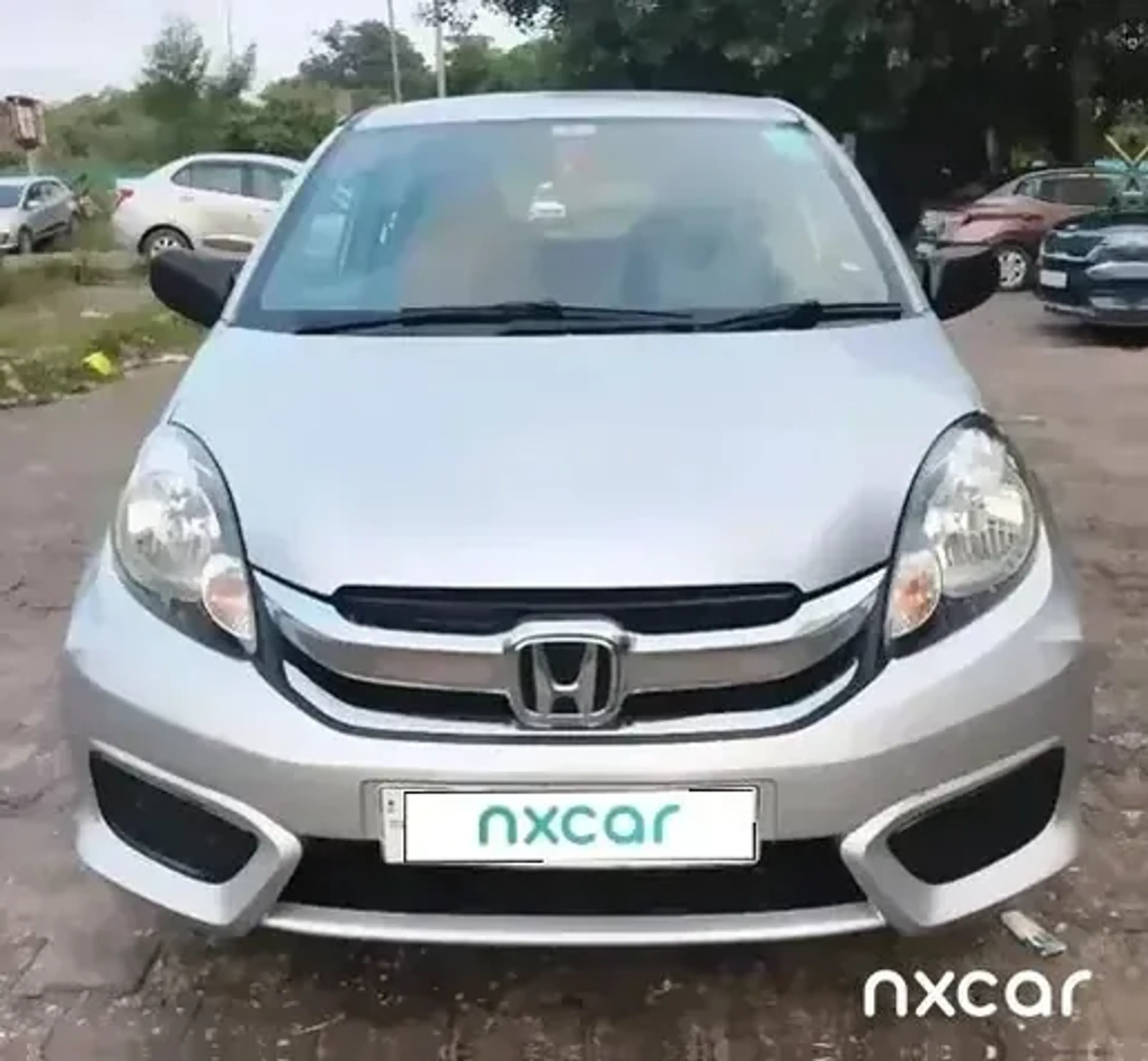 Used Honda brio e-mt for sale on Nxcar