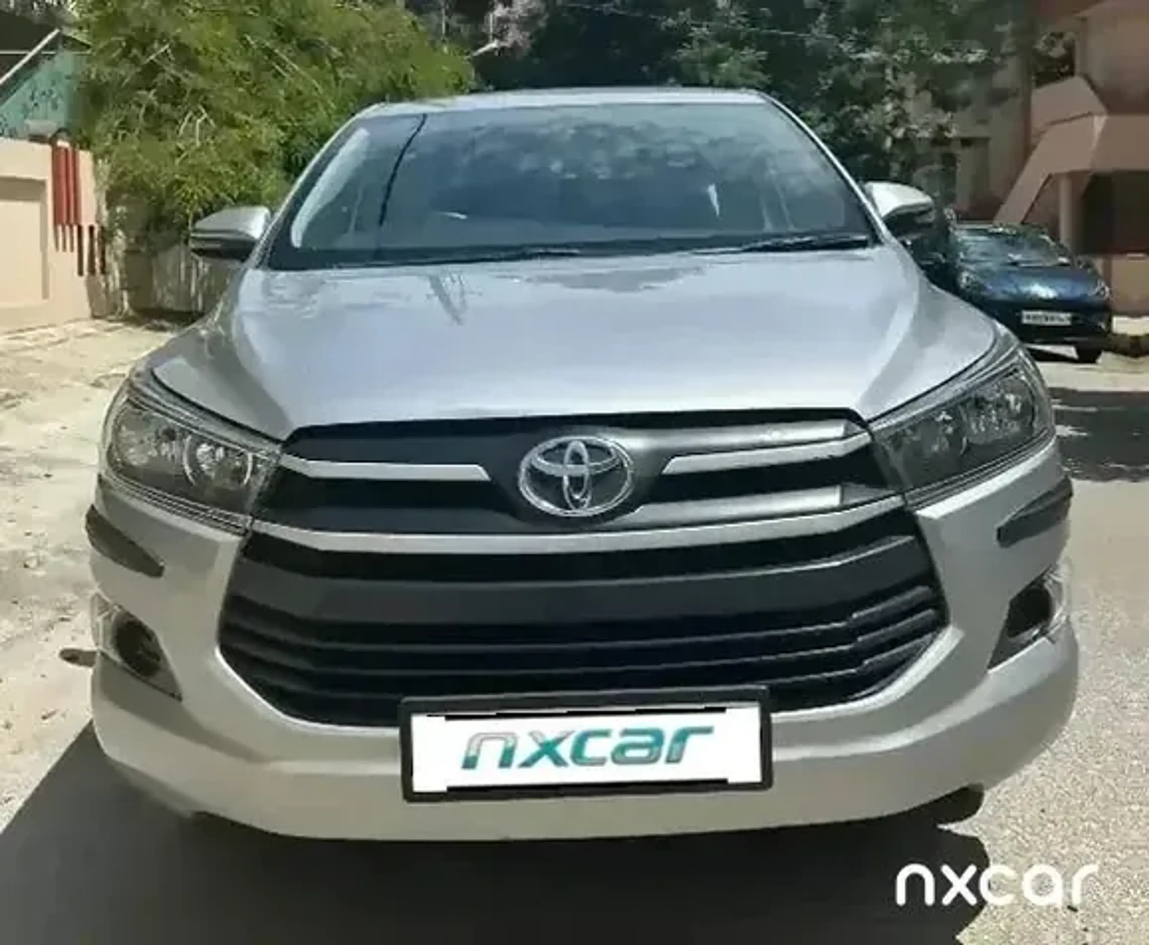 Used Toyota innova-crysta 28-g for sale on Nxcar