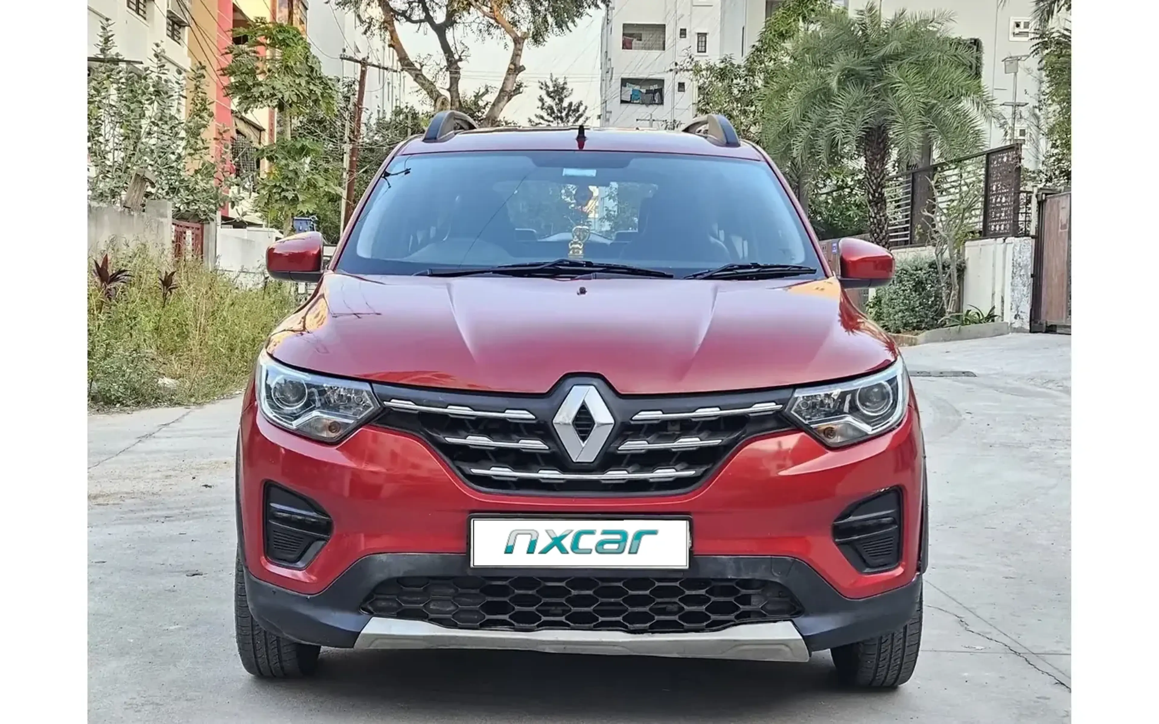 Used Renault triber rxt-easy-r-amt for sale on Nxcar