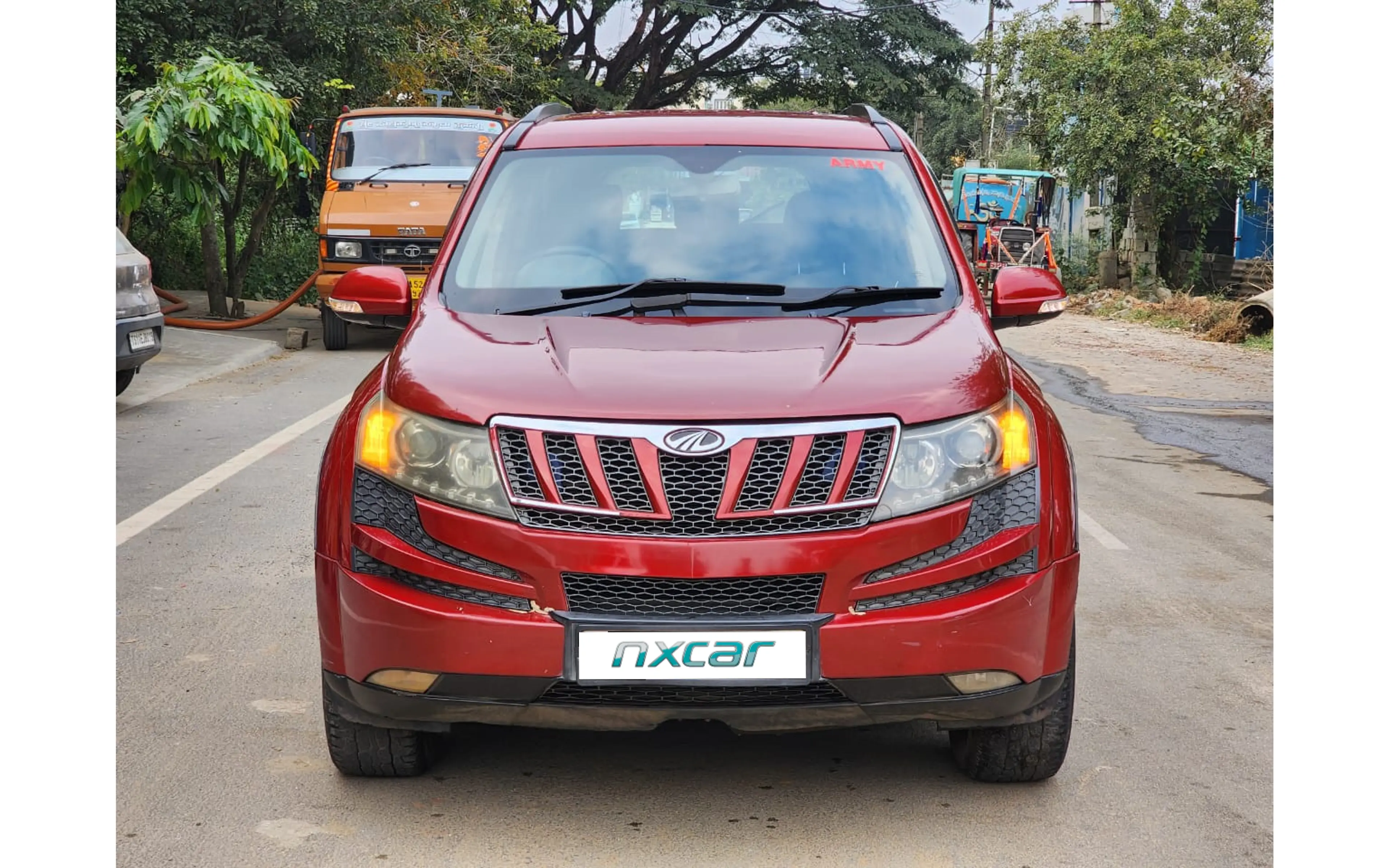 Used Mahindra xuv500 w62011-2015 for sale on Nxcar