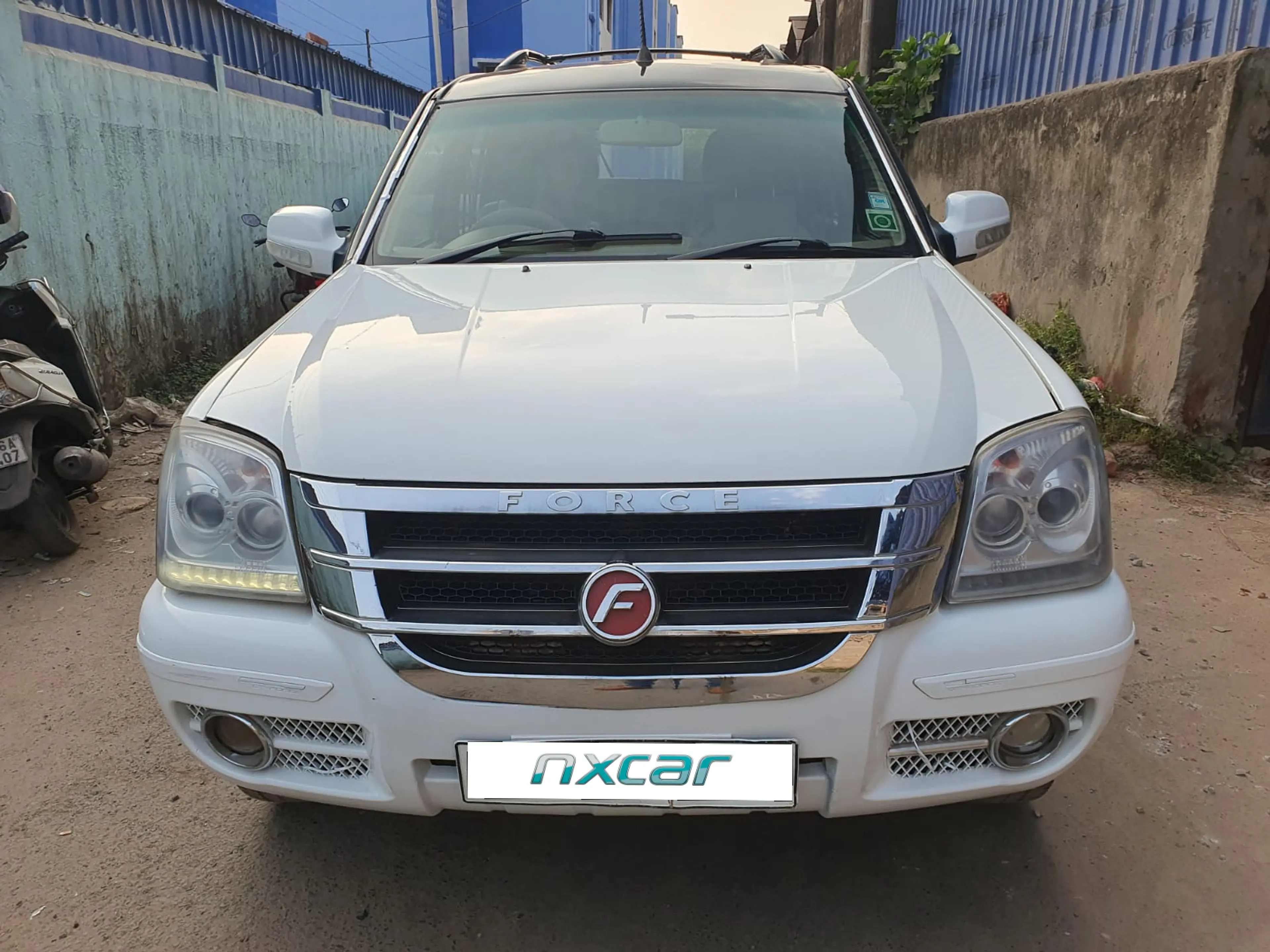Used Force Motors force-one ex-7-str for sale on Nxcar