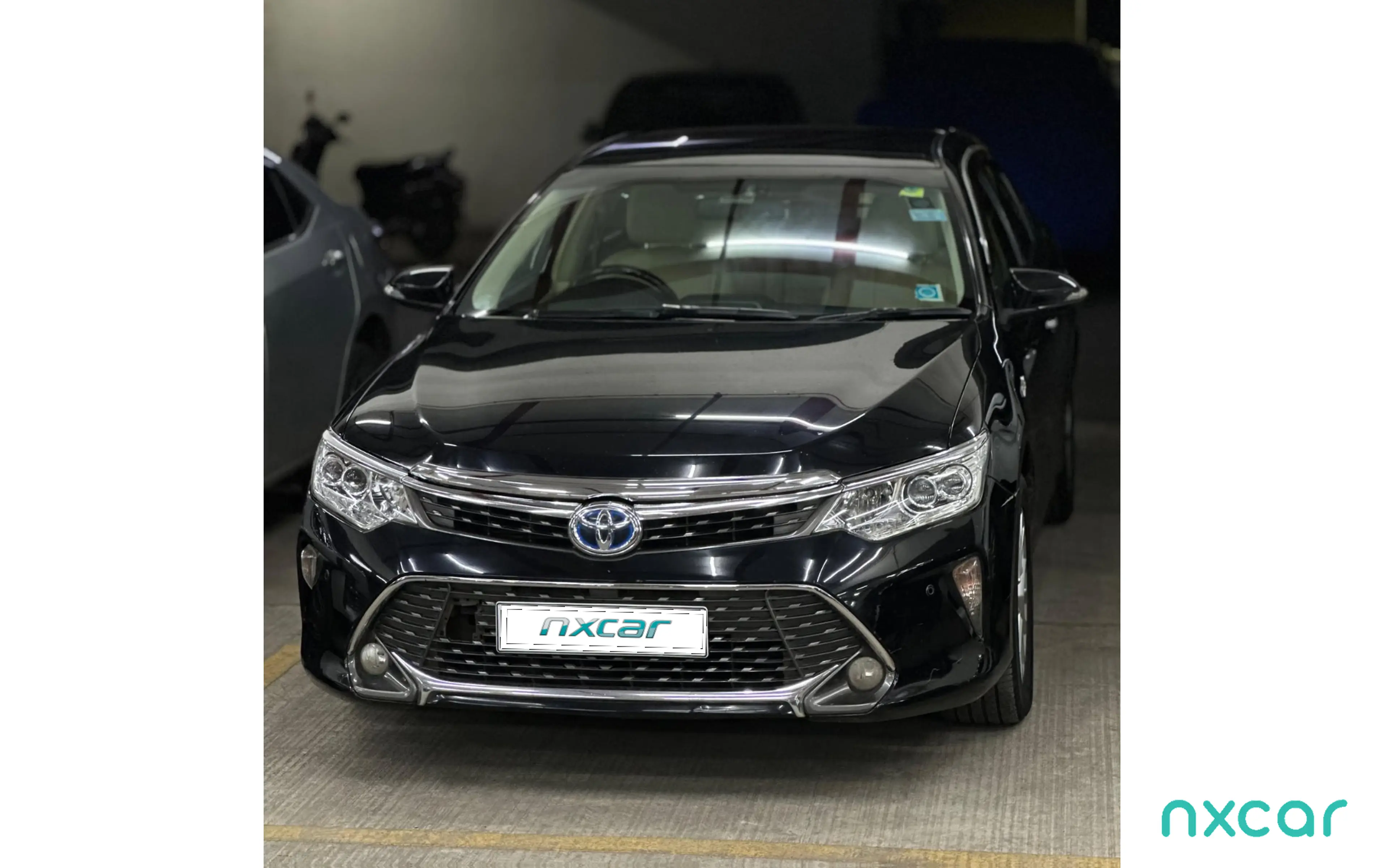 Used Toyota camry hybrid for sale on Nxcar