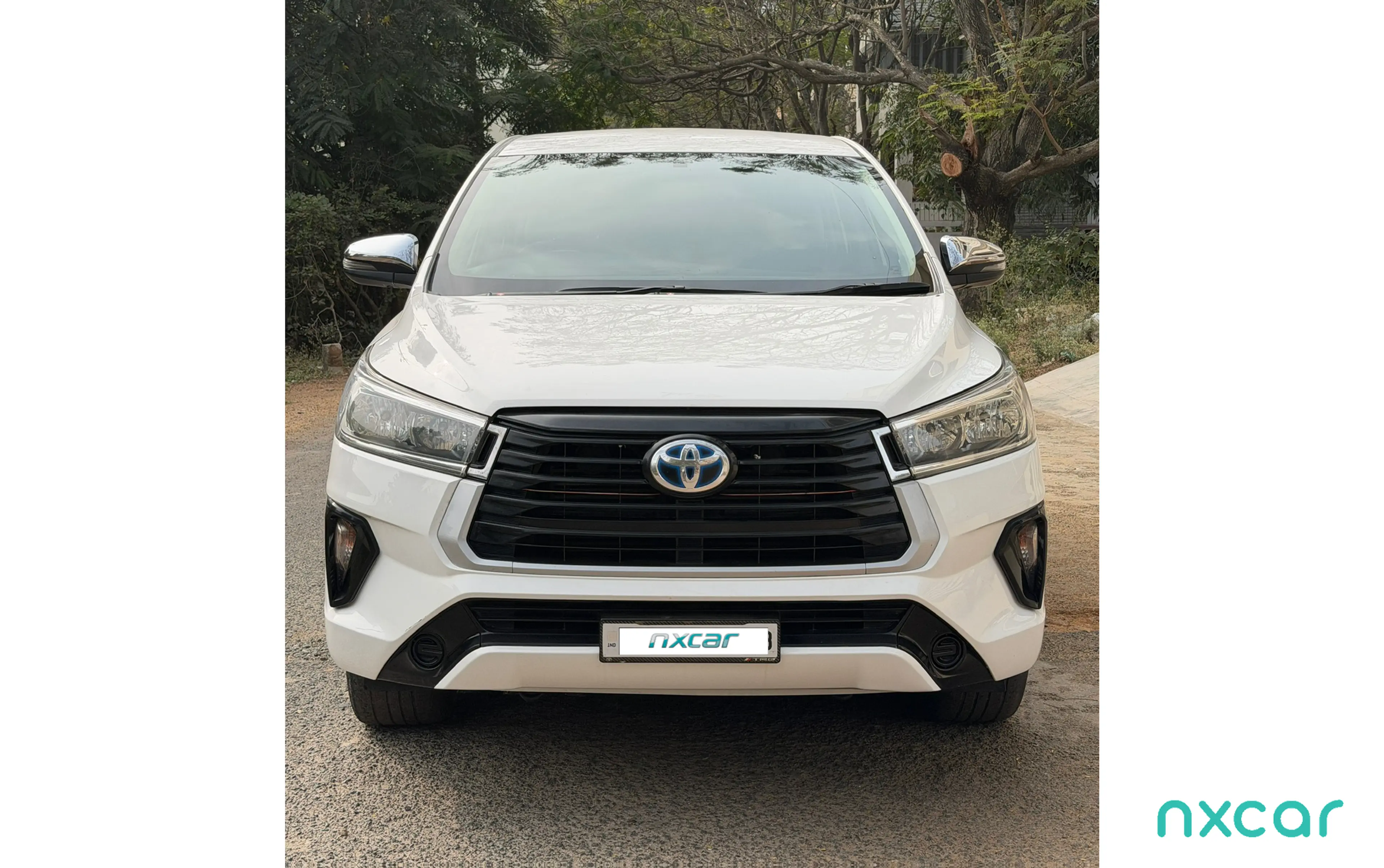 Used Toyota innova-crysta 24-g-7-str for sale on Nxcar