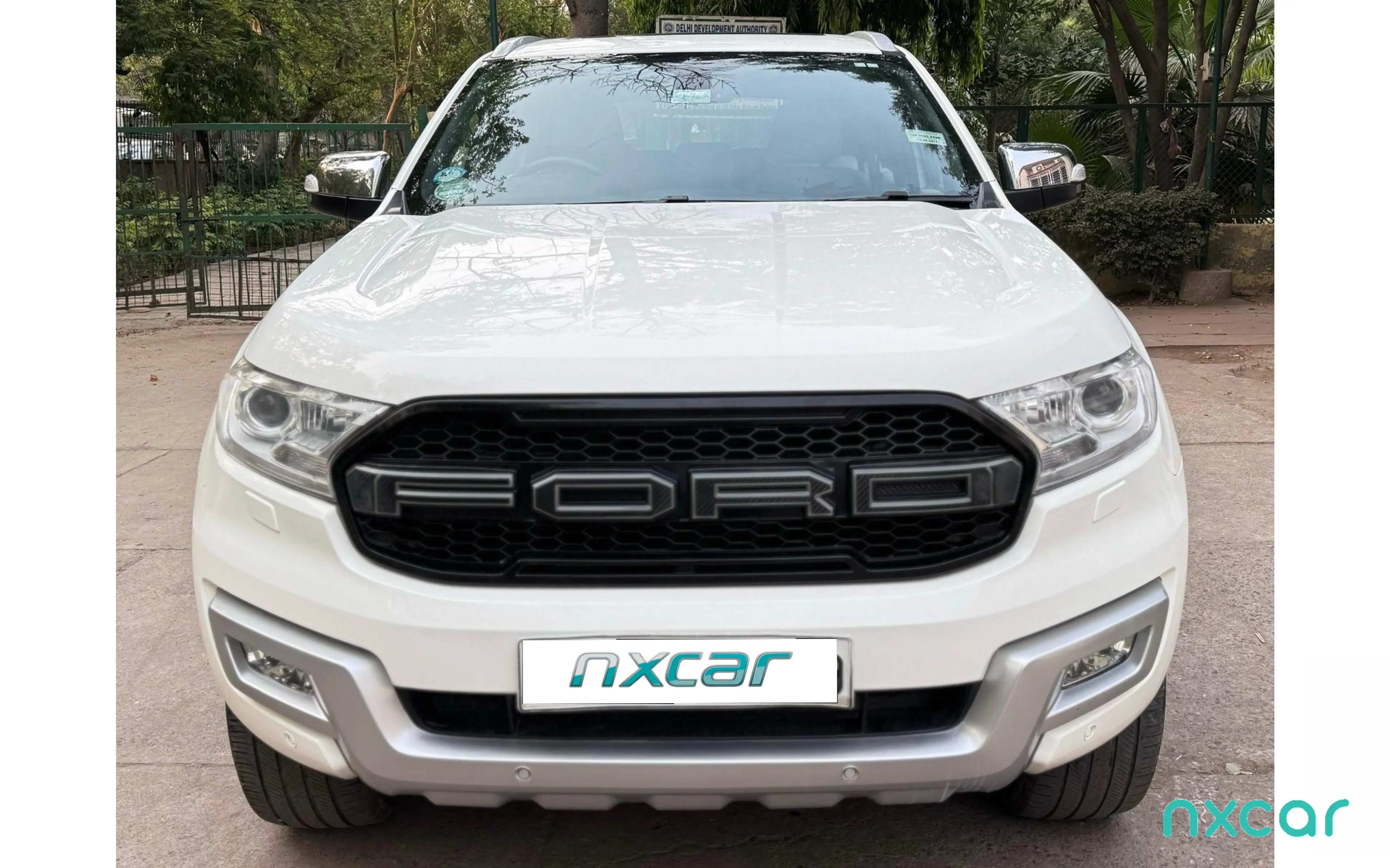 Used Ford endeavour titanium-plus-32-4x4-at for sale on Nxcar