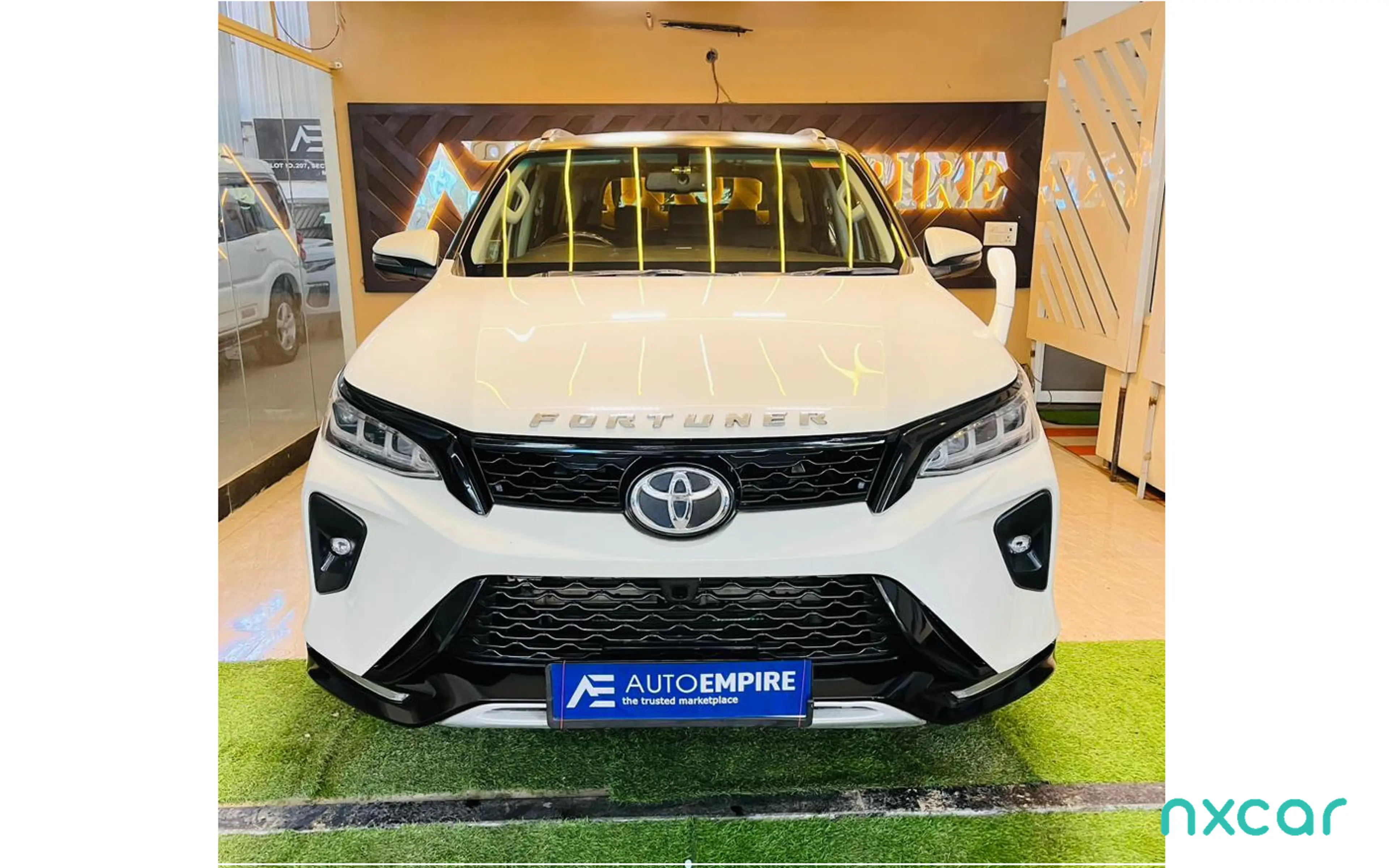 Used Toyota fortuner-legender 4x4-at-28-legender for sale on Nxcar