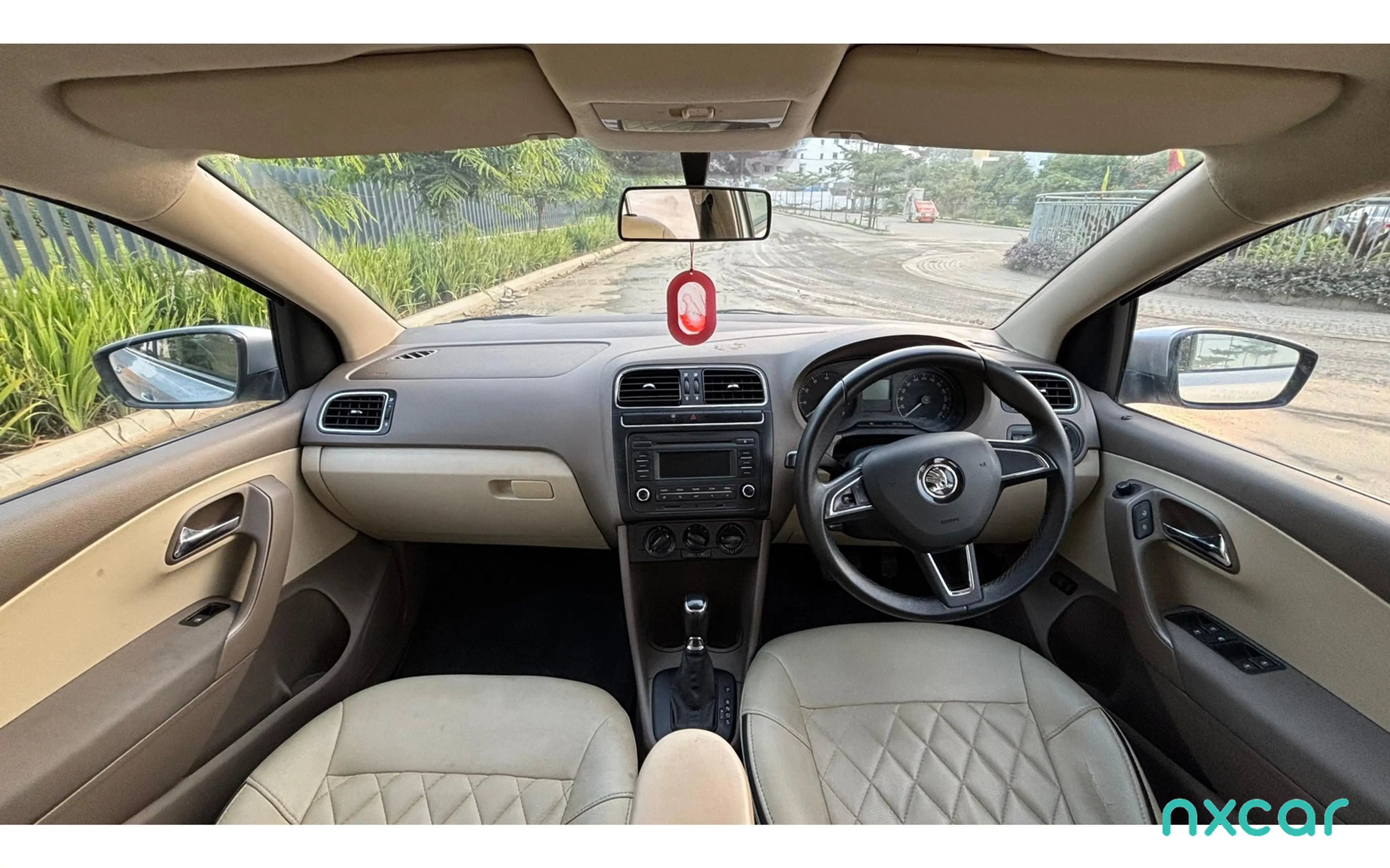 Used Skoda rapid 16-mpi-ambition-plus-at2014-2015 for sale on Nxcar