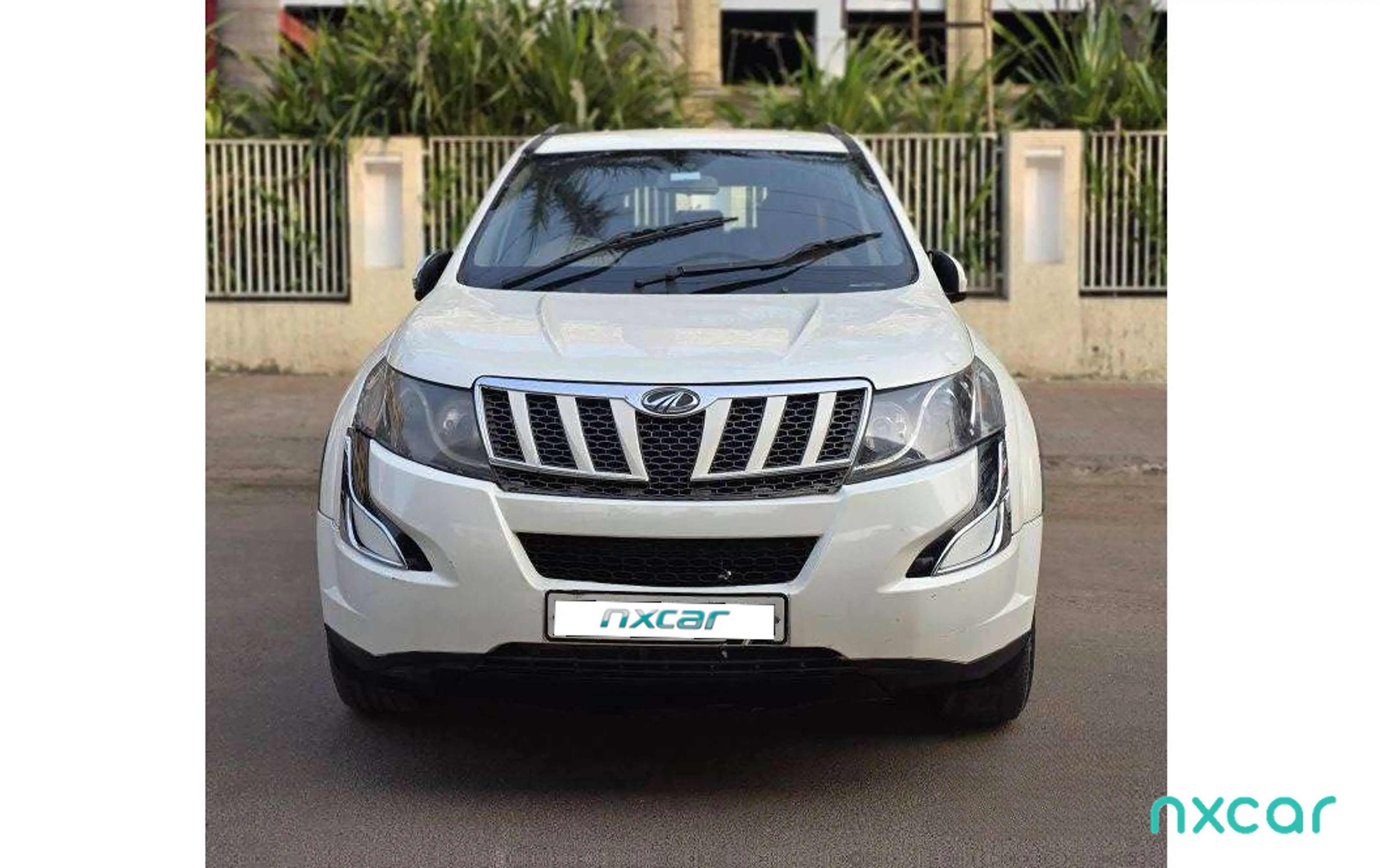 Used Mahindra xuv500 w82011-2015 for sale on Nxcar