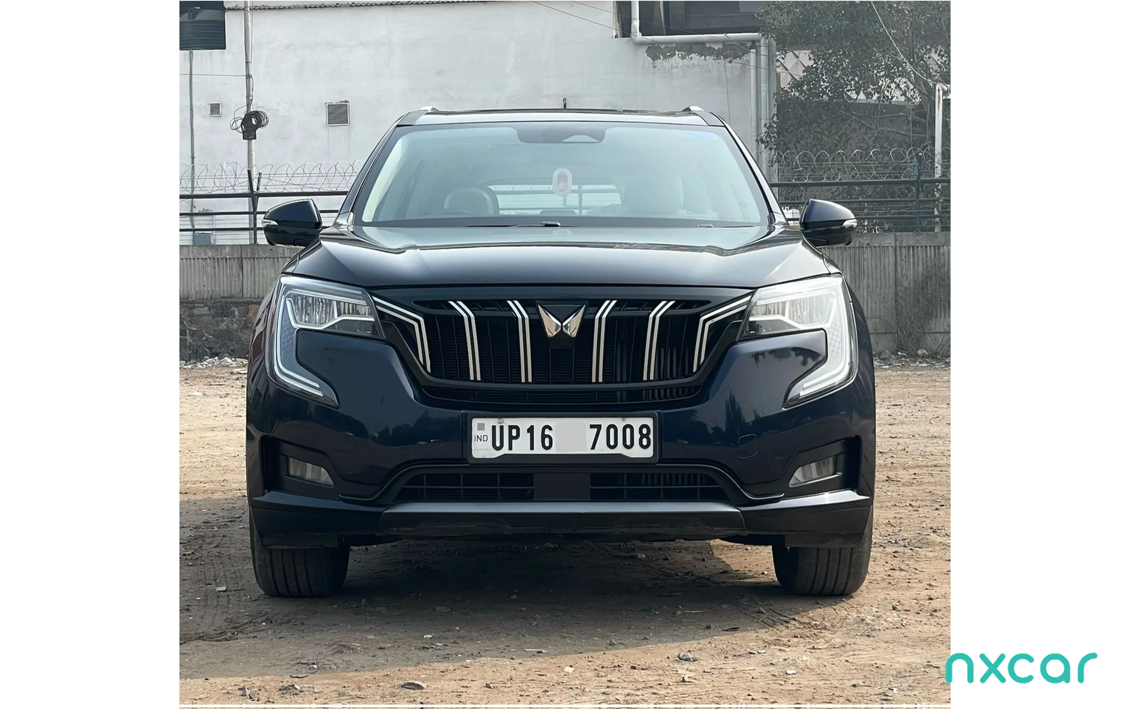 Used Mahindra xuv700 ax-7-petrol-at-7-str for sale on Nxcar