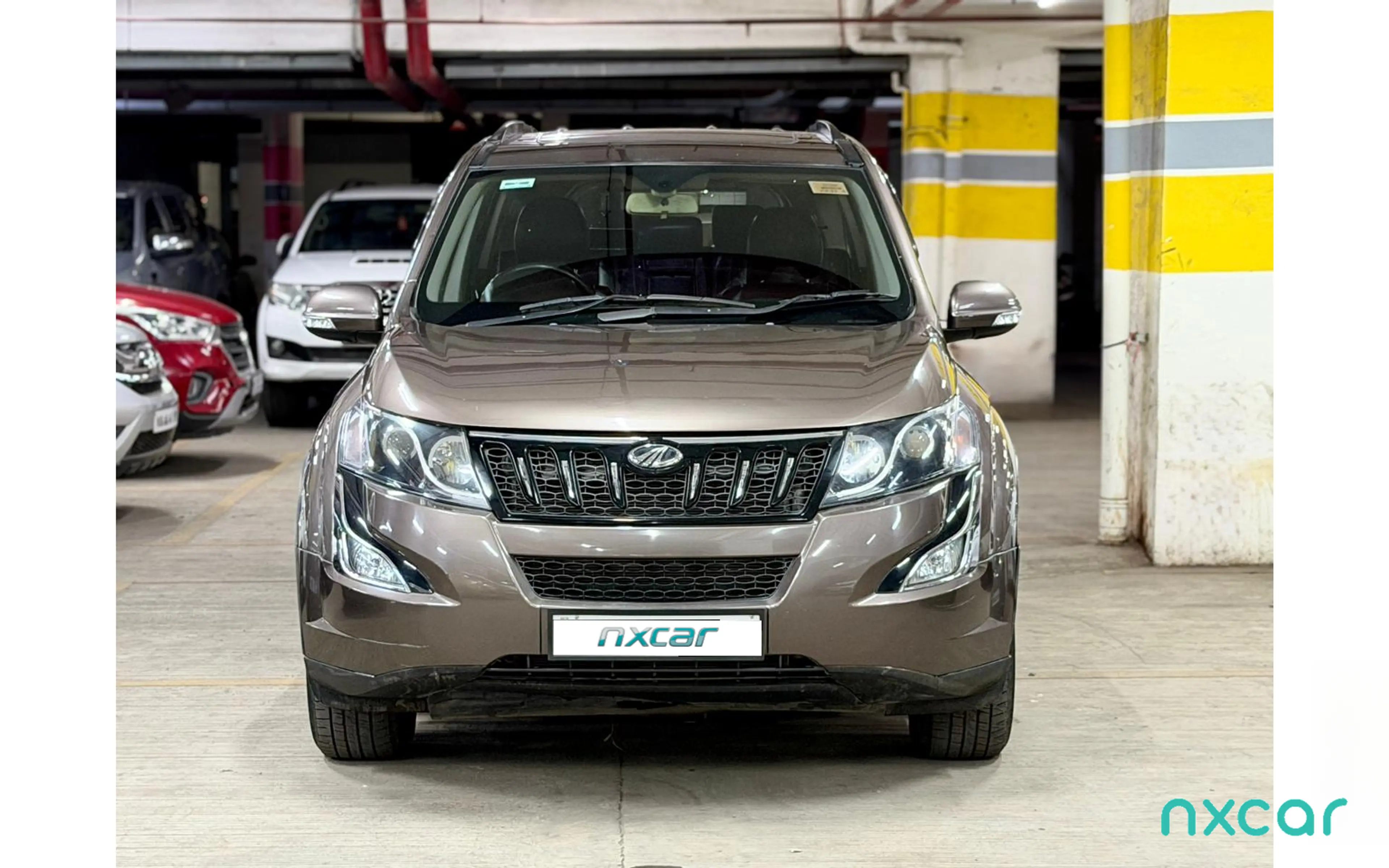 Used Mahindra xuv500 w102015-2018 for sale on Nxcar