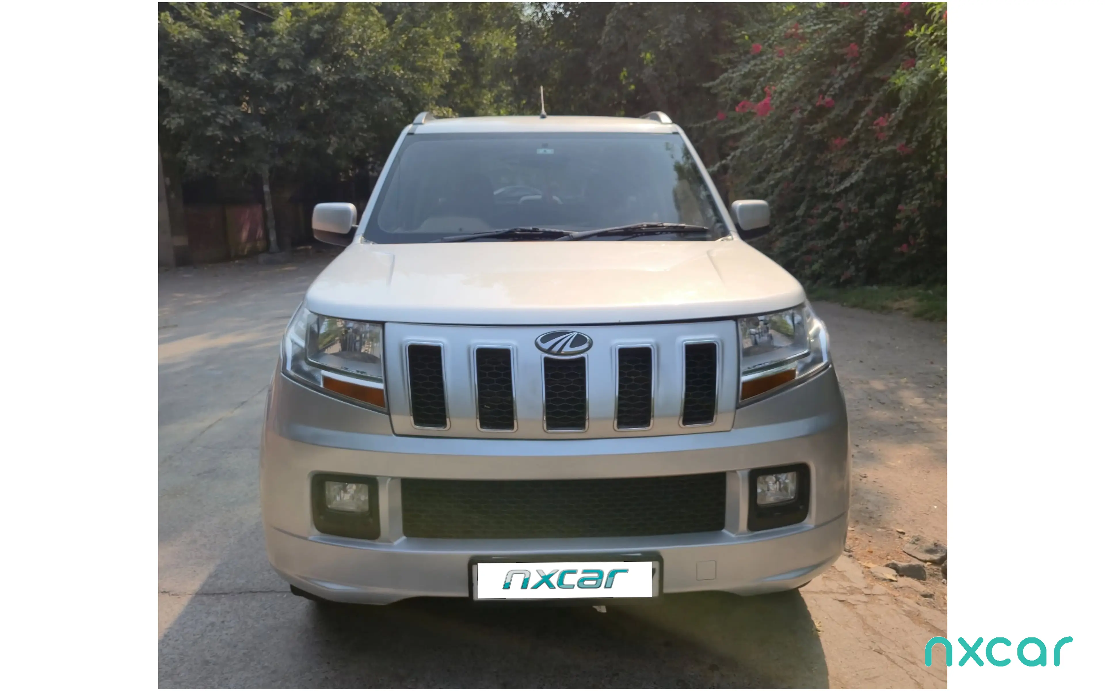 Used Mahindra tuv300 t6-plus-amt2015-2019 for sale on Nxcar