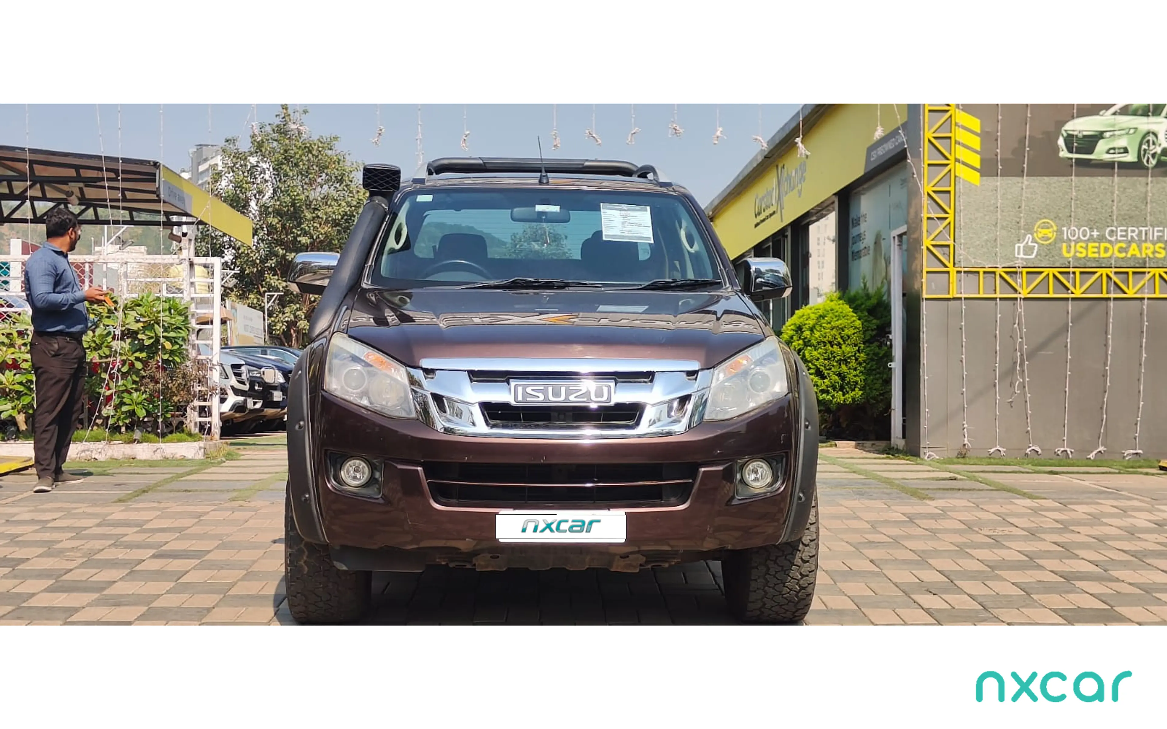 Used Isuzu v-cross z-4x4-mt for sale on Nxcar