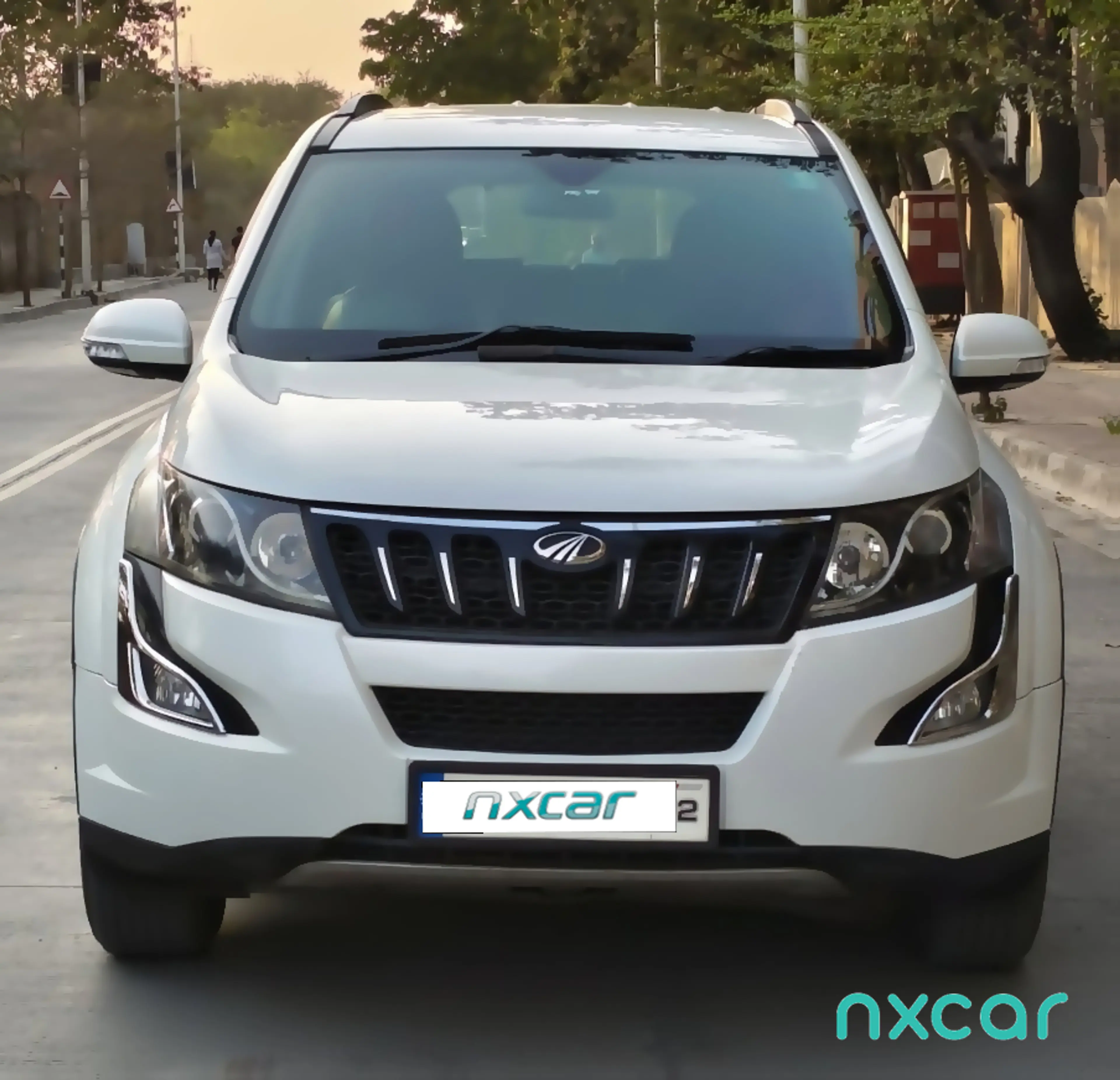 Used Mahindra xuv500 w6-at2015-2018 for sale on Nxcar