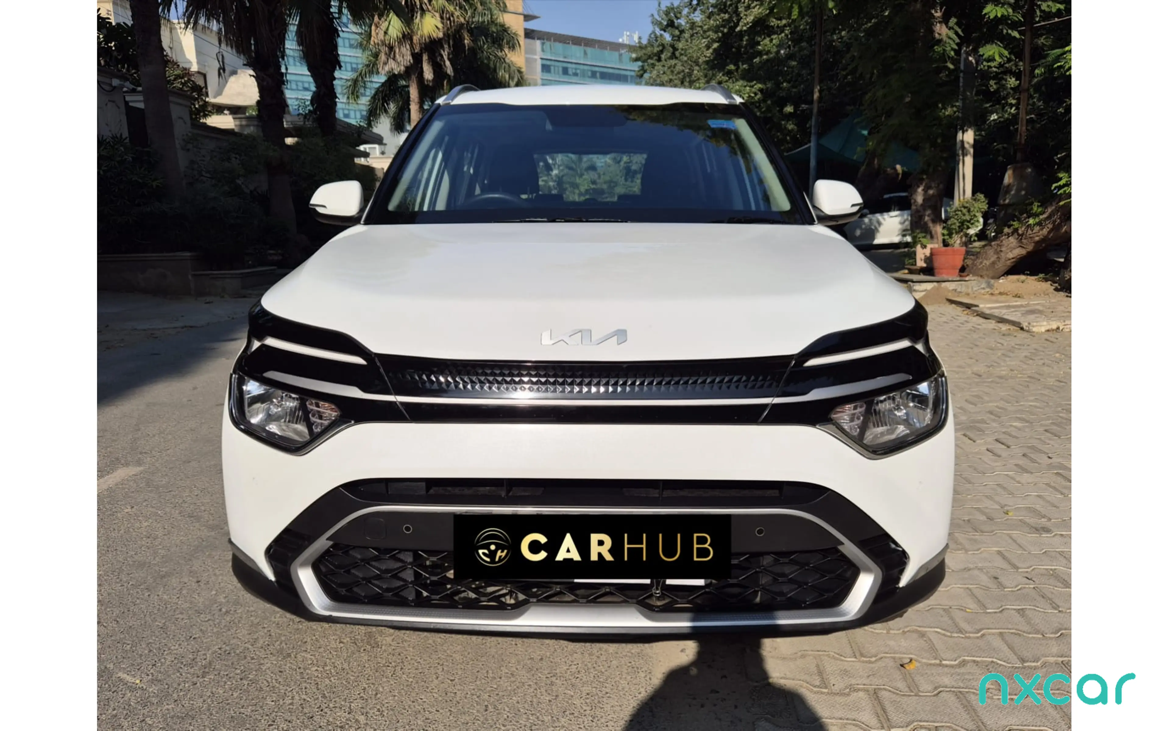 Used Kia carens prestige-o-15-petrol-6-str for sale on Nxcar