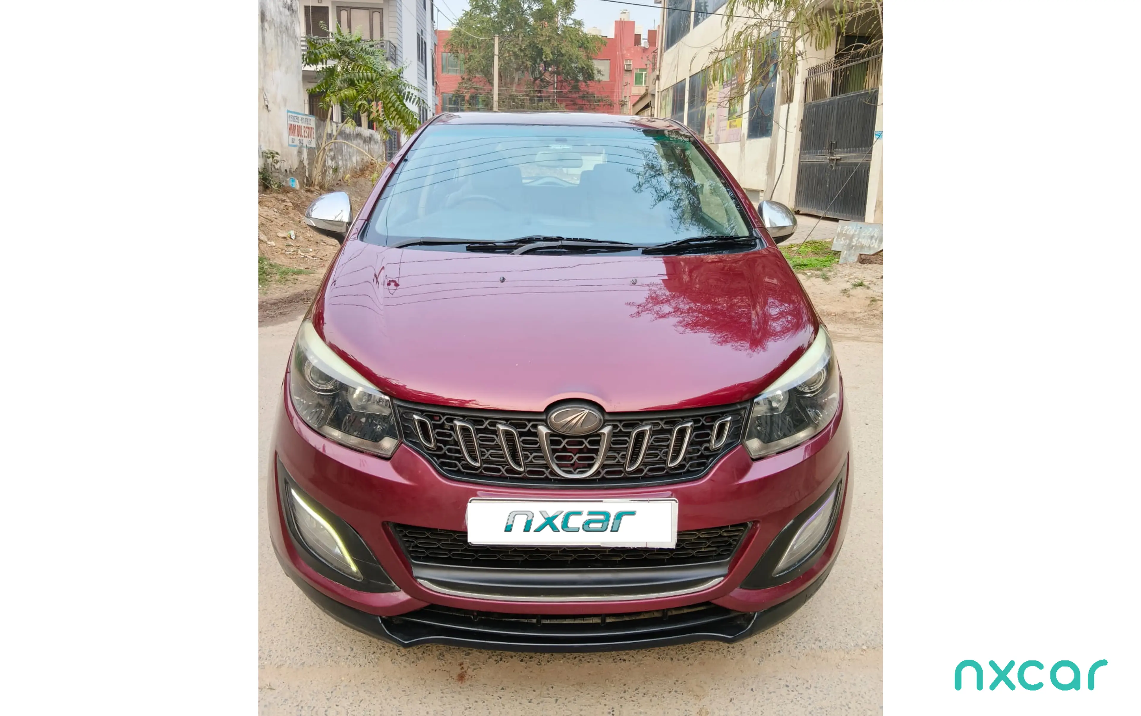 Used Mahindra marazzo m8-7-str2018-2020 for sale on Nxcar