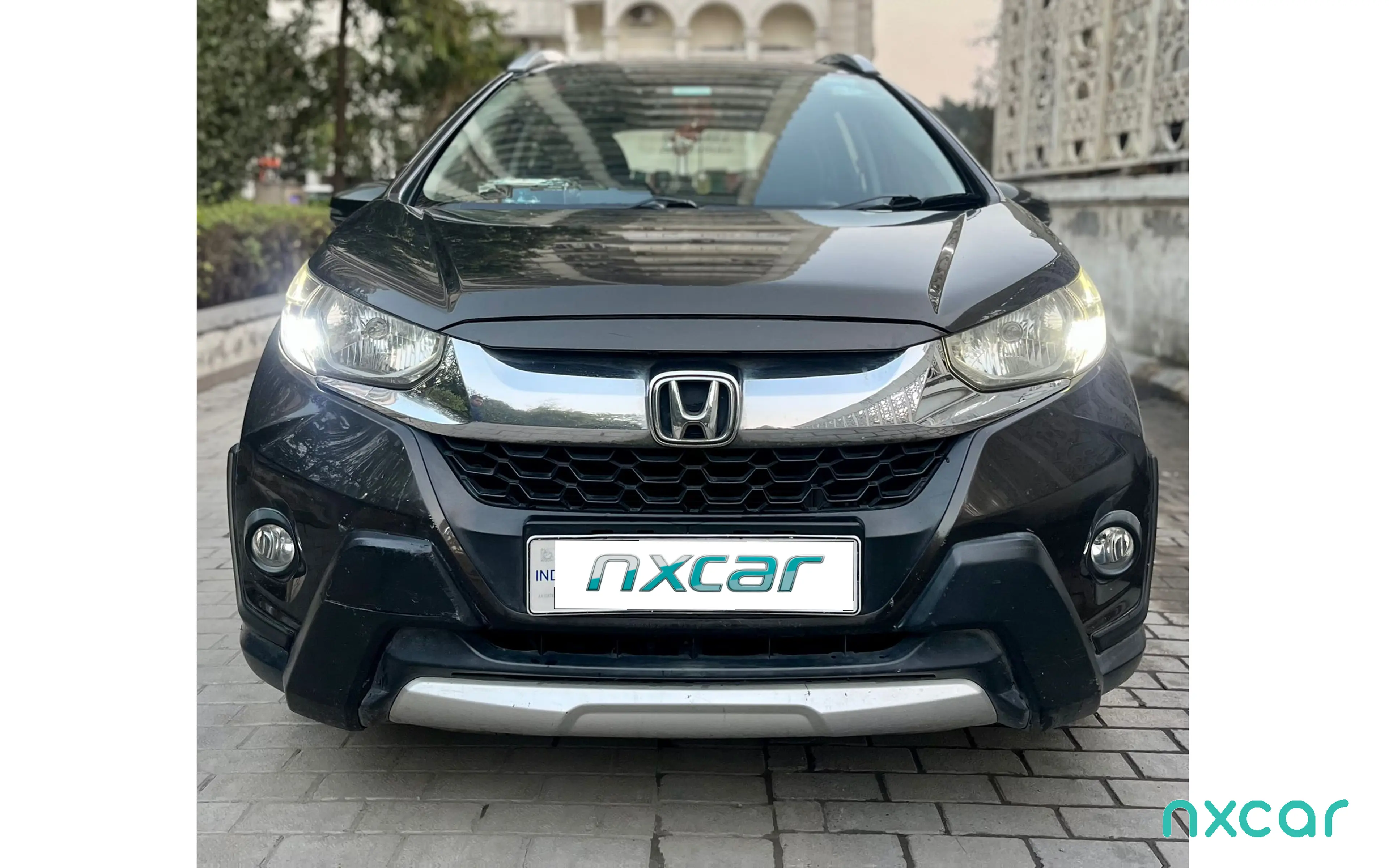 Used Honda wr-v 15-vx-mt-i-dtec for sale on Nxcar