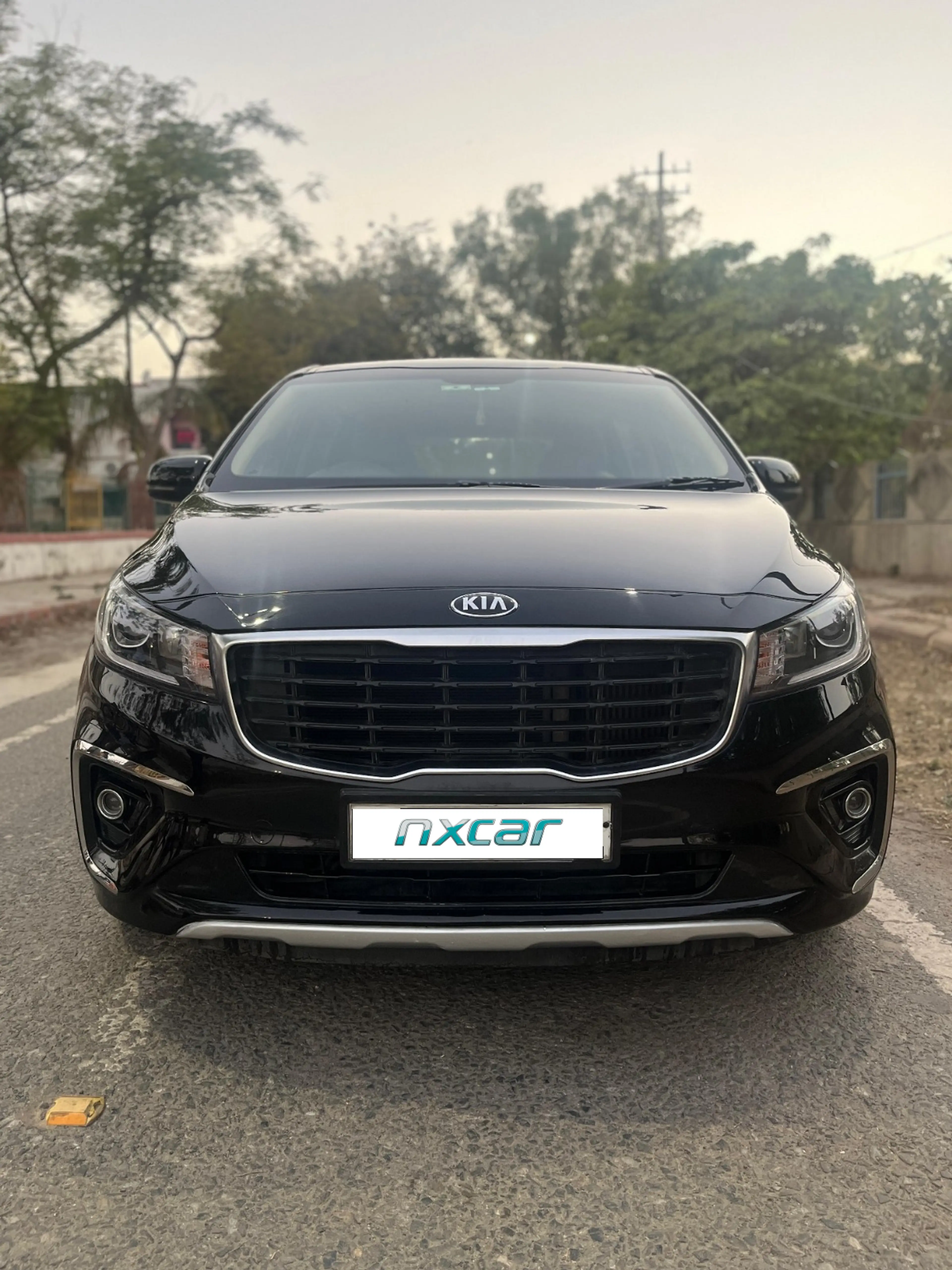 Used Kia carnival premium-7-str2020-2023 for sale on Nxcar
