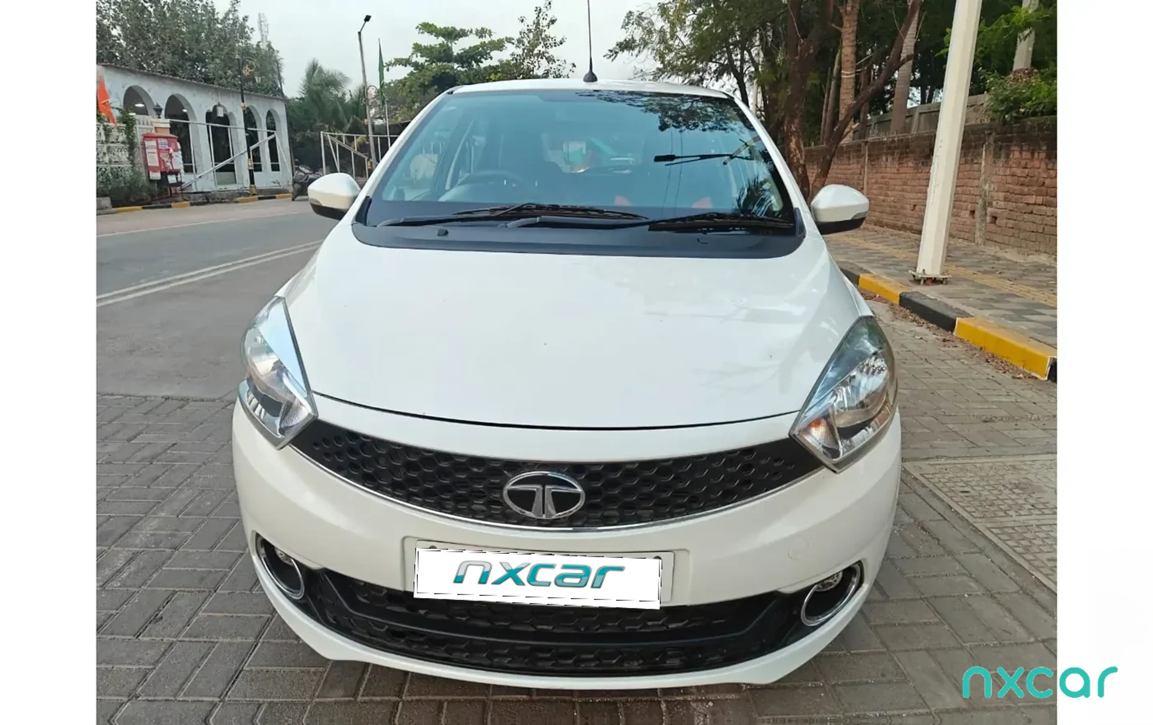 Used Tata tiago xz-12-rtn-bs4 for sale on Nxcar