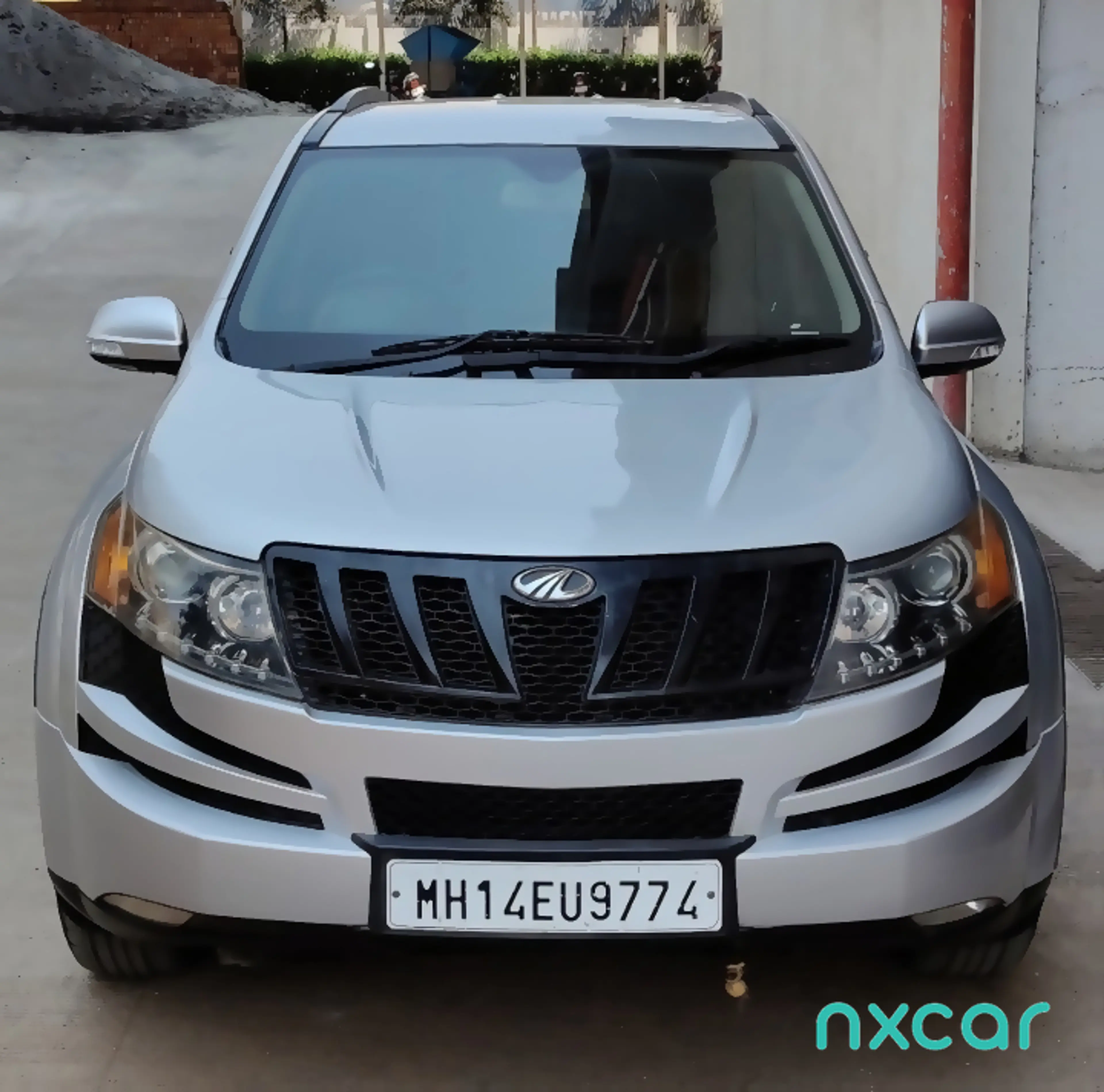Used Mahindra xuv500 w82011-2015 for sale on Nxcar