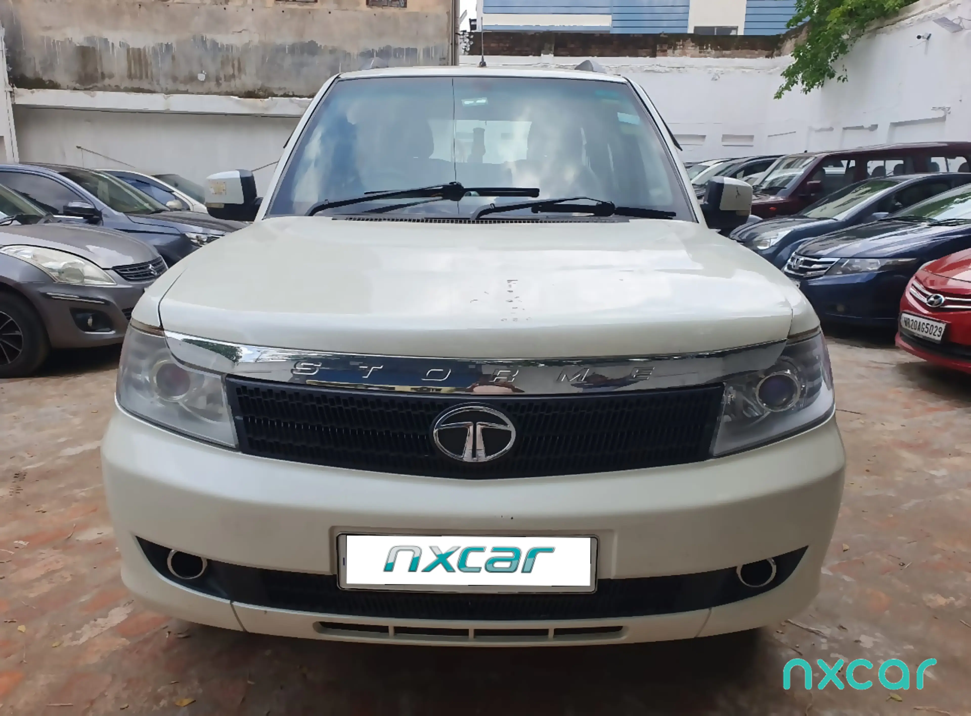 Used Tata safari 4x2-lx-tcic2015-2017 for sale on Nxcar