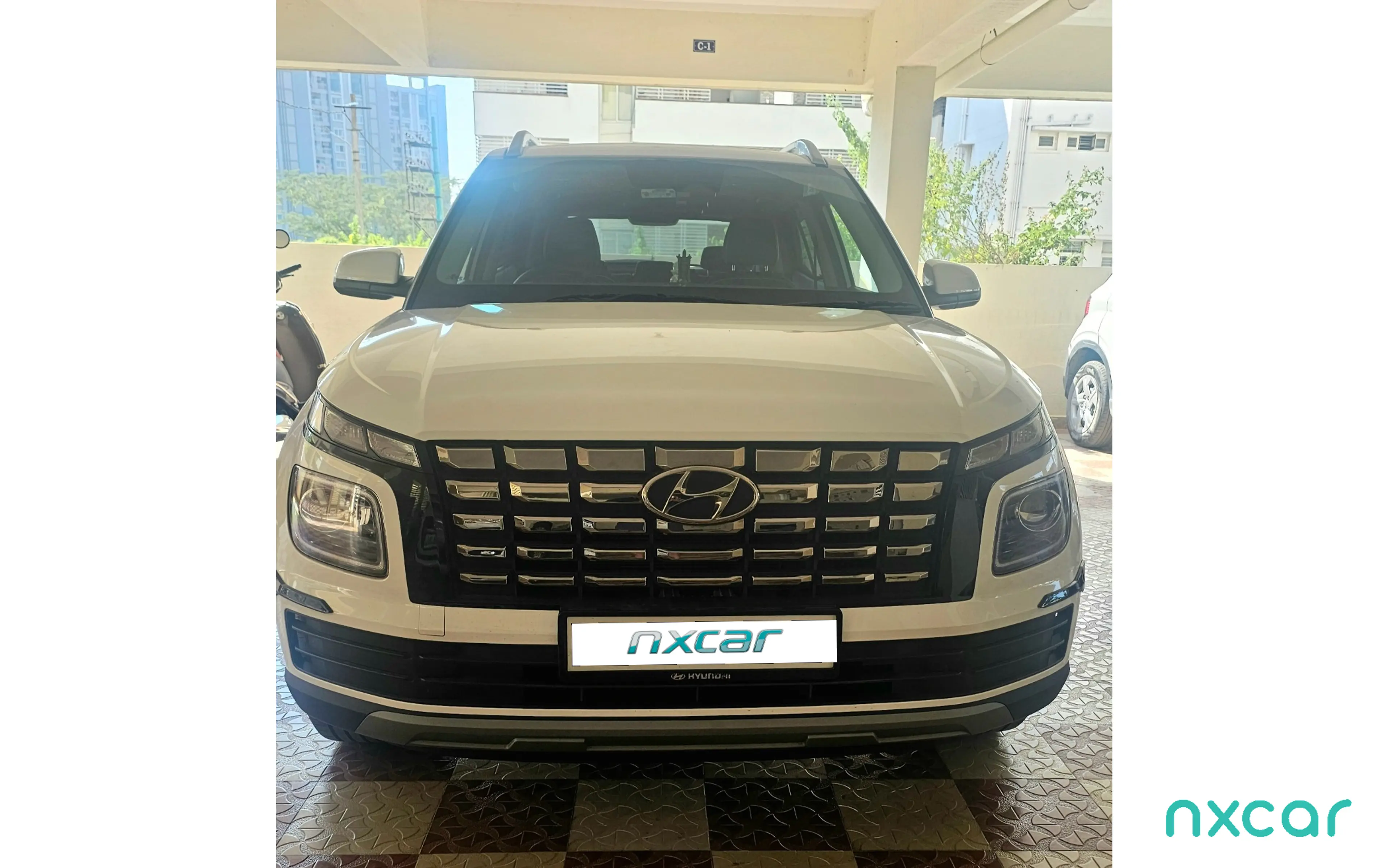 Used Hyundai venue sx-o-mt-15-diesel-dual-tone for sale on Nxcar