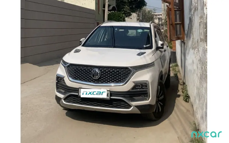 MG Hector