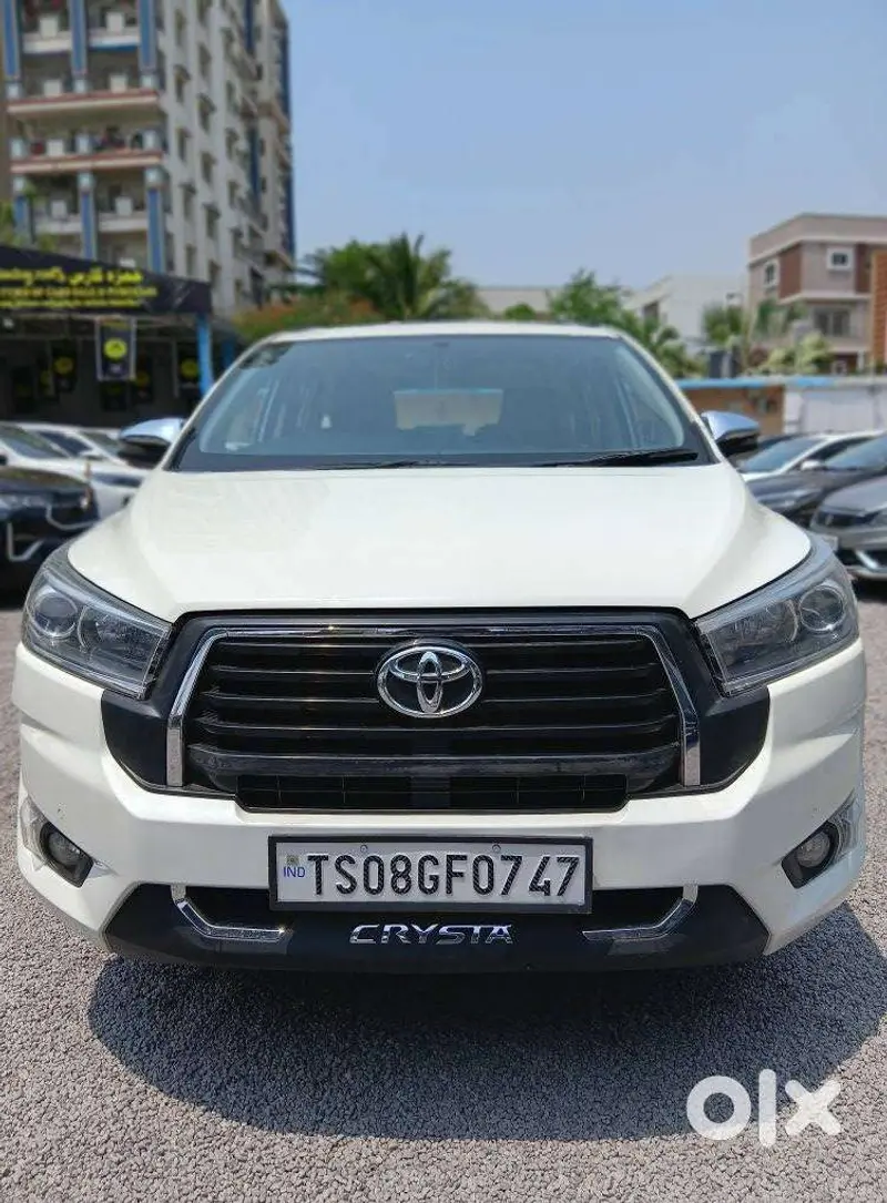 Toyota Innova Crysta