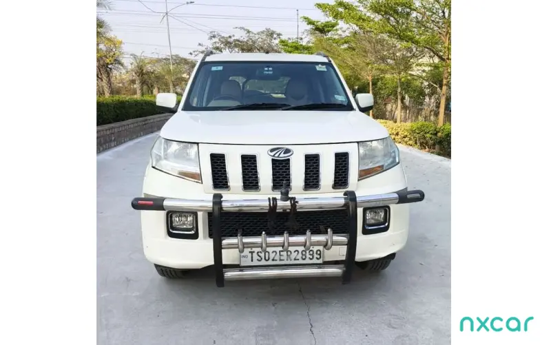 Mahindra TUV300