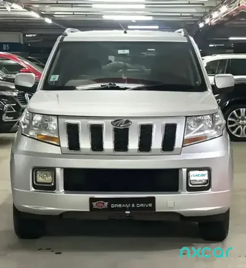 Mahindra TUV300