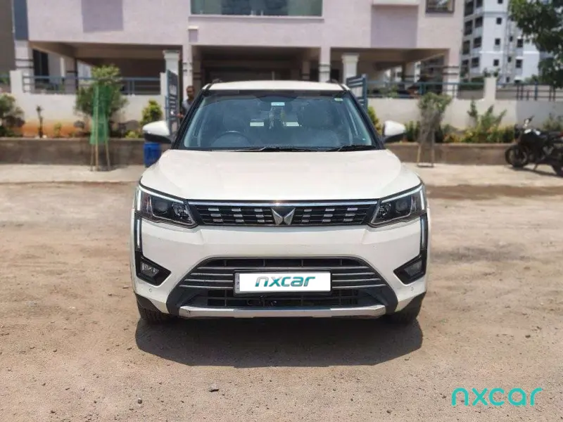 Mahindra XUV300