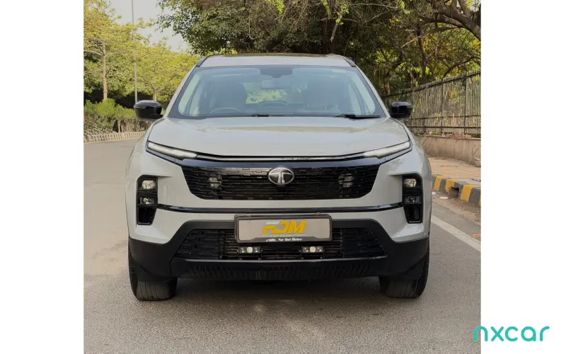 Tata Safari